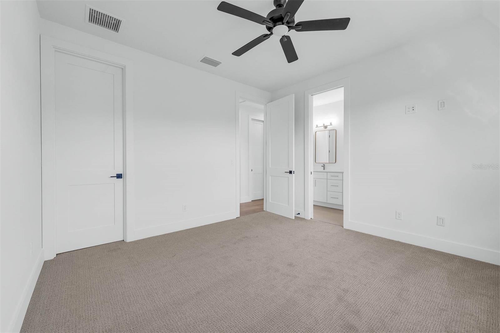 Orlando, Florida, 32804, United States, 4 Bedrooms Bedrooms, ,4 BathroomsBathrooms,Residential,Active,2011439