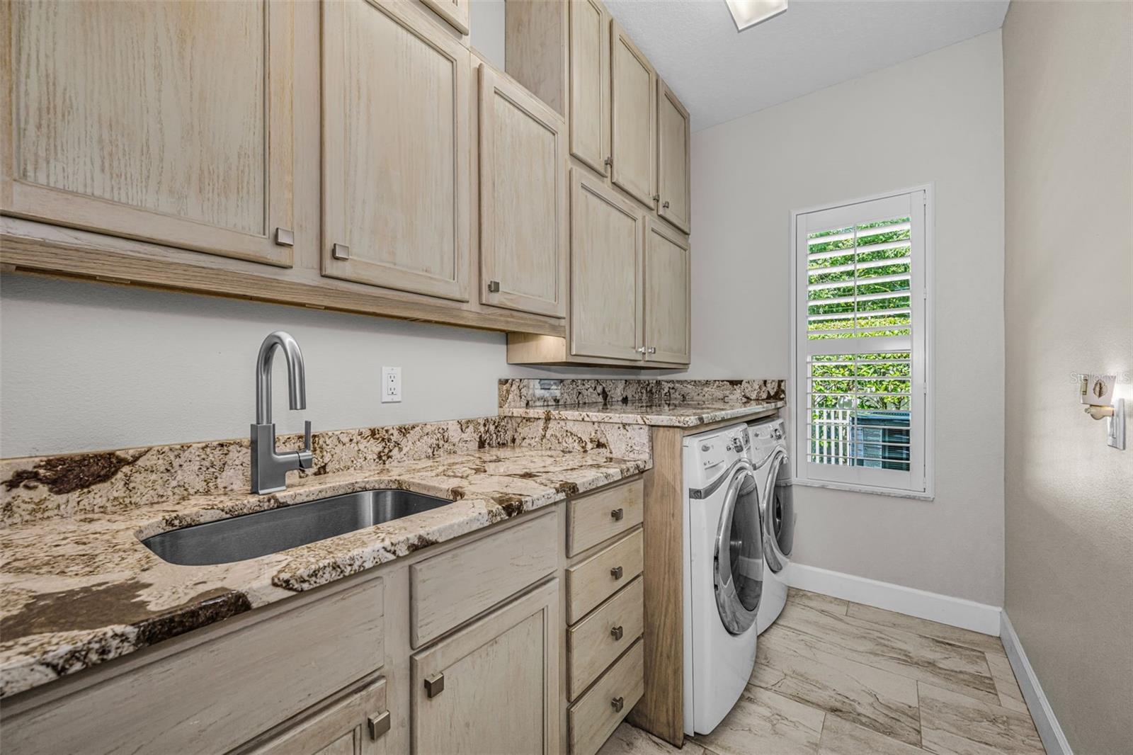 Dunedin, Florida, 34698, United States, 4 Bedrooms Bedrooms, ,3 BathroomsBathrooms,Residential,Active,2045023