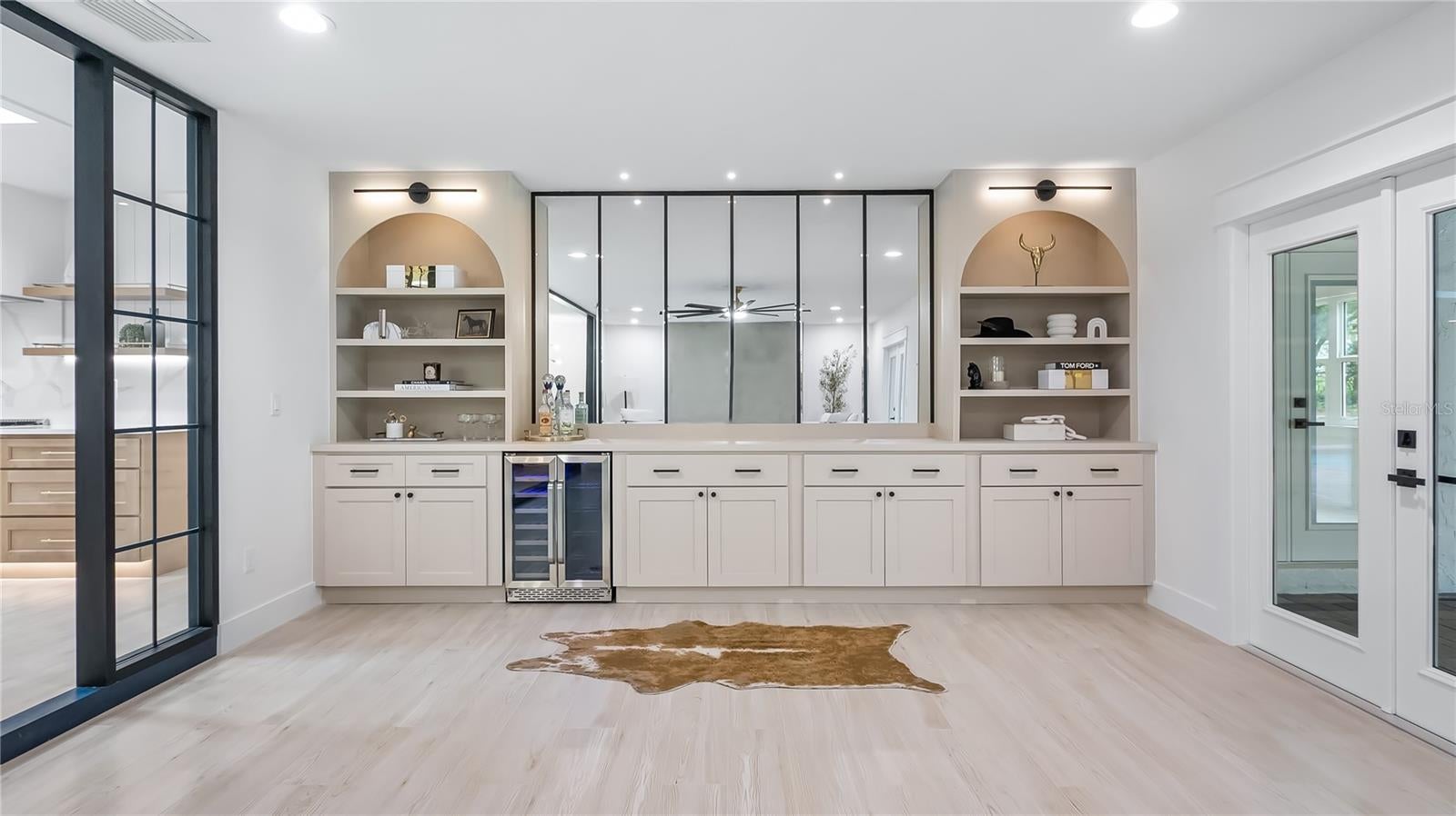 Montverde, Florida, 34756, United States, 4 Bedrooms Bedrooms, ,3 BathroomsBathrooms,Residential,Active,1904751