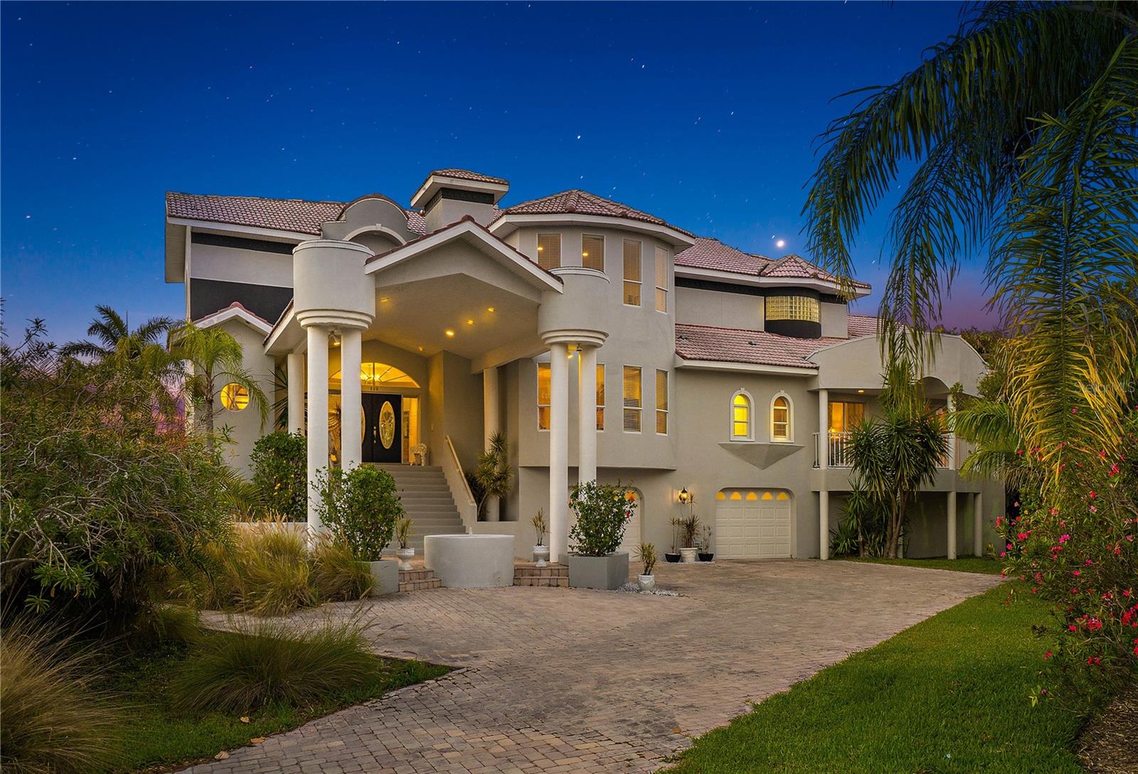 St Petersburg, Florida, 33715, United States, 5 Bedrooms Bedrooms, ,5 BathroomsBathrooms,Residential,Active,1942385