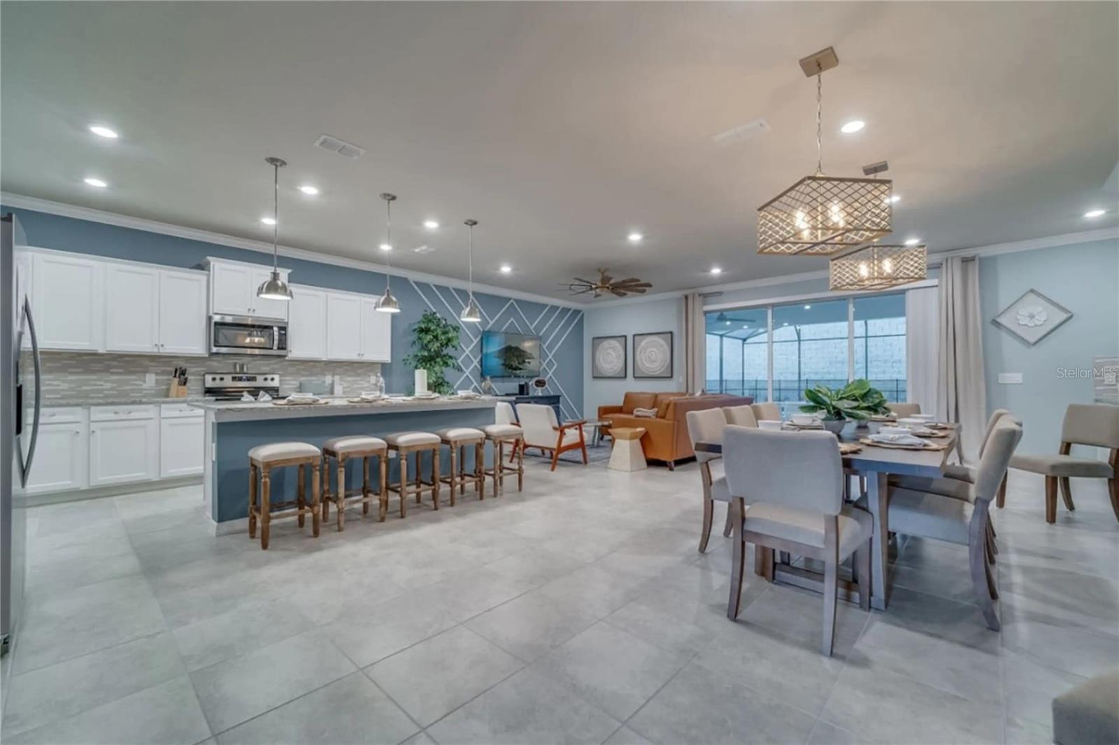 Davenport, Florida, 33897, United States, 10 Bedrooms Bedrooms, ,8 BathroomsBathrooms,Residential,Active,1988466