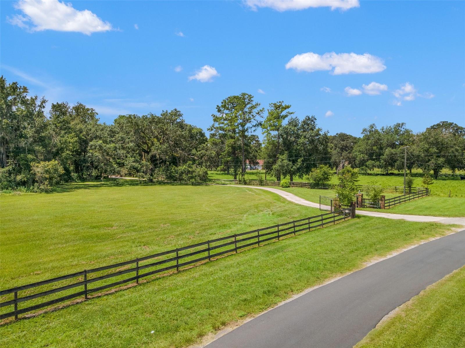 Brooksville, Florida, 34602, United States, 4 Bedrooms Bedrooms, ,6 BathroomsBathrooms,Residential,Active,1919396
