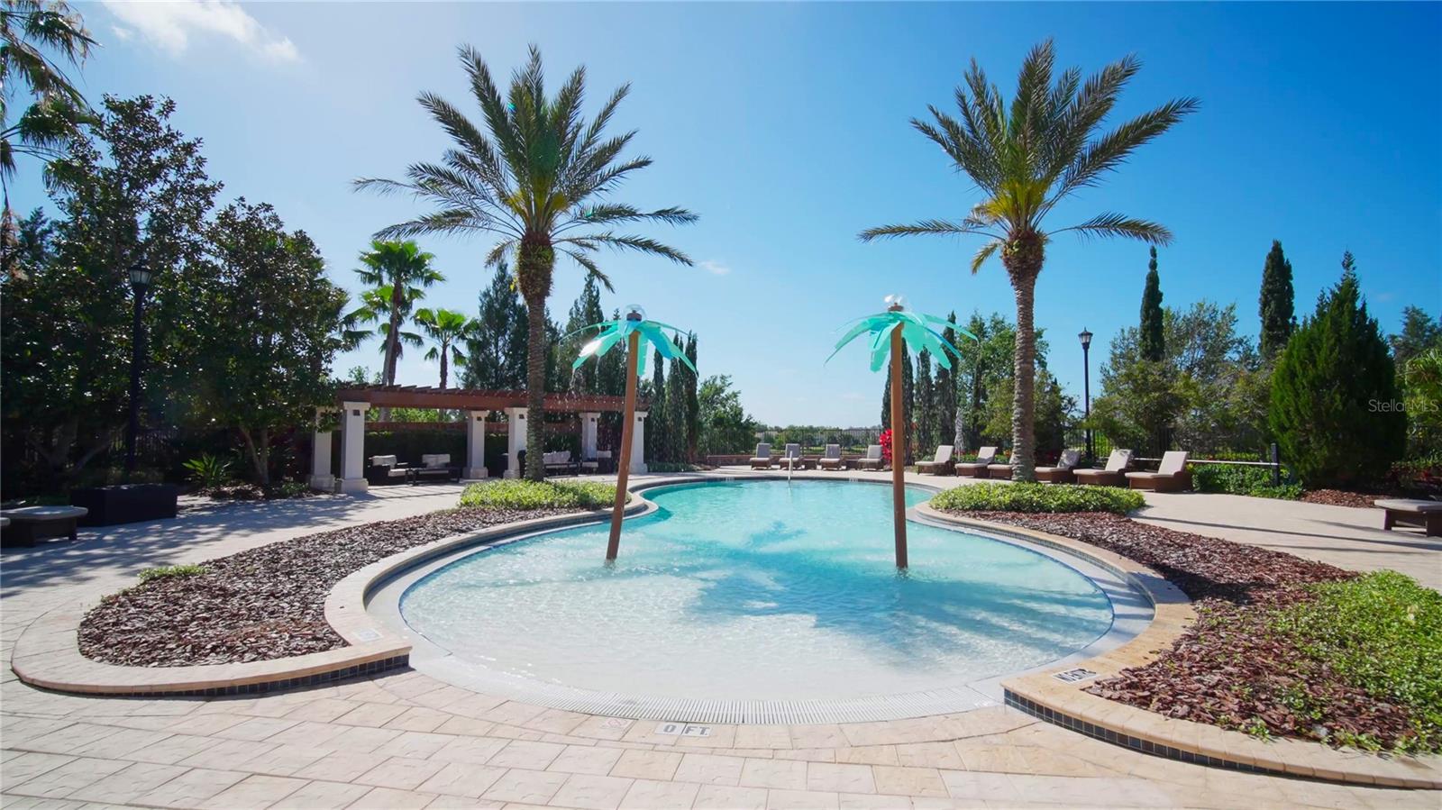 Bradenton, Florida, 34202, United States, 3 Bedrooms Bedrooms, ,4 BathroomsBathrooms,Residential,Active,1987272