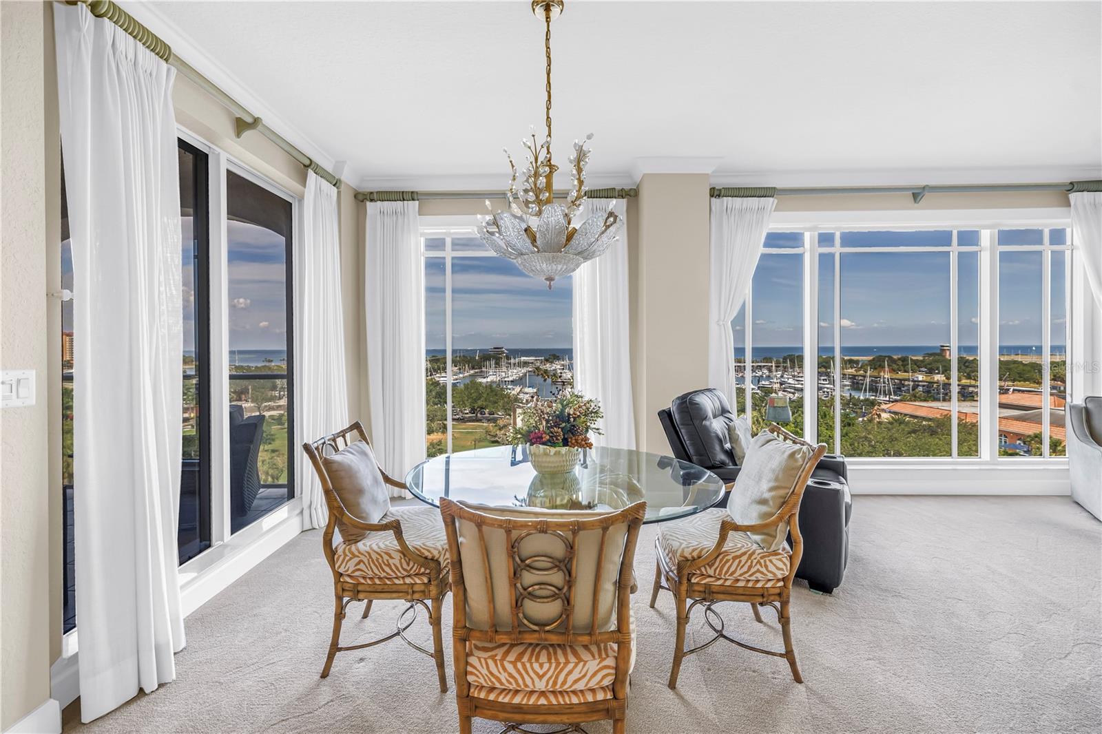 St Petersburg, Florida, 33701, United States, 3 Bedrooms Bedrooms, ,3 BathroomsBathrooms,Residential,Active,2045043