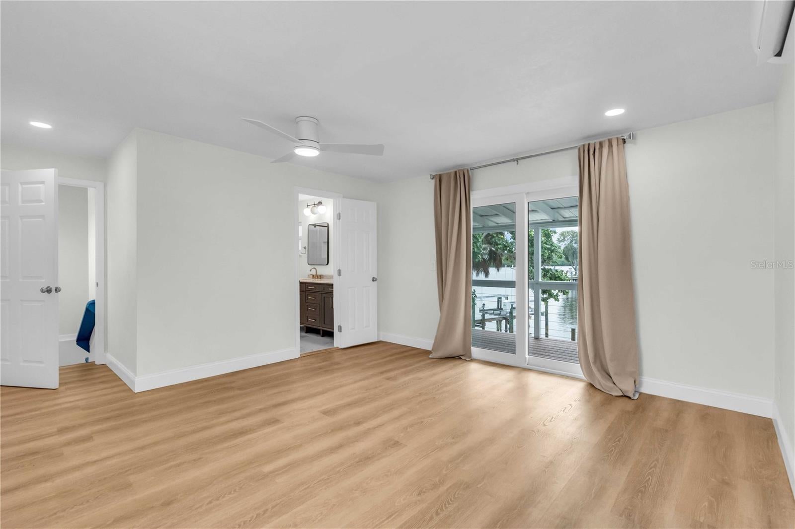 Indian Rocks Beach, Florida, 33785, United States, 3 Bedrooms Bedrooms, ,3 BathroomsBathrooms,Residential,Active,1945092