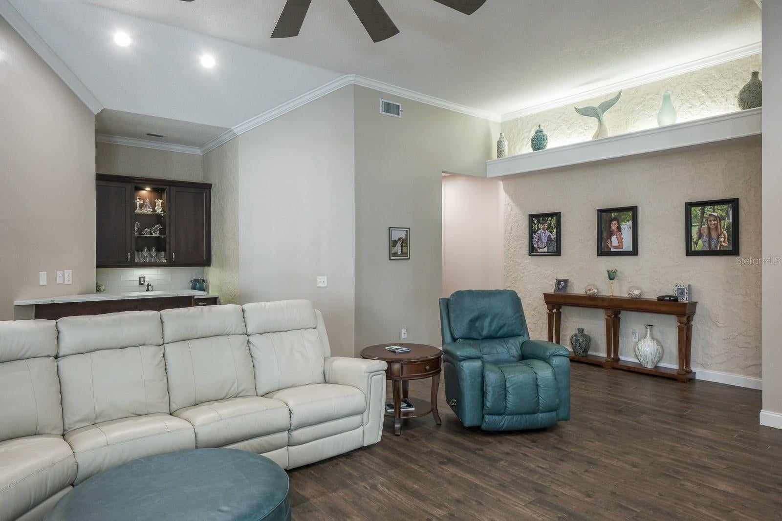 Oldsmar, Florida, 34677, United States, 5 Bedrooms Bedrooms, ,4 BathroomsBathrooms,Residential,Active,2009416