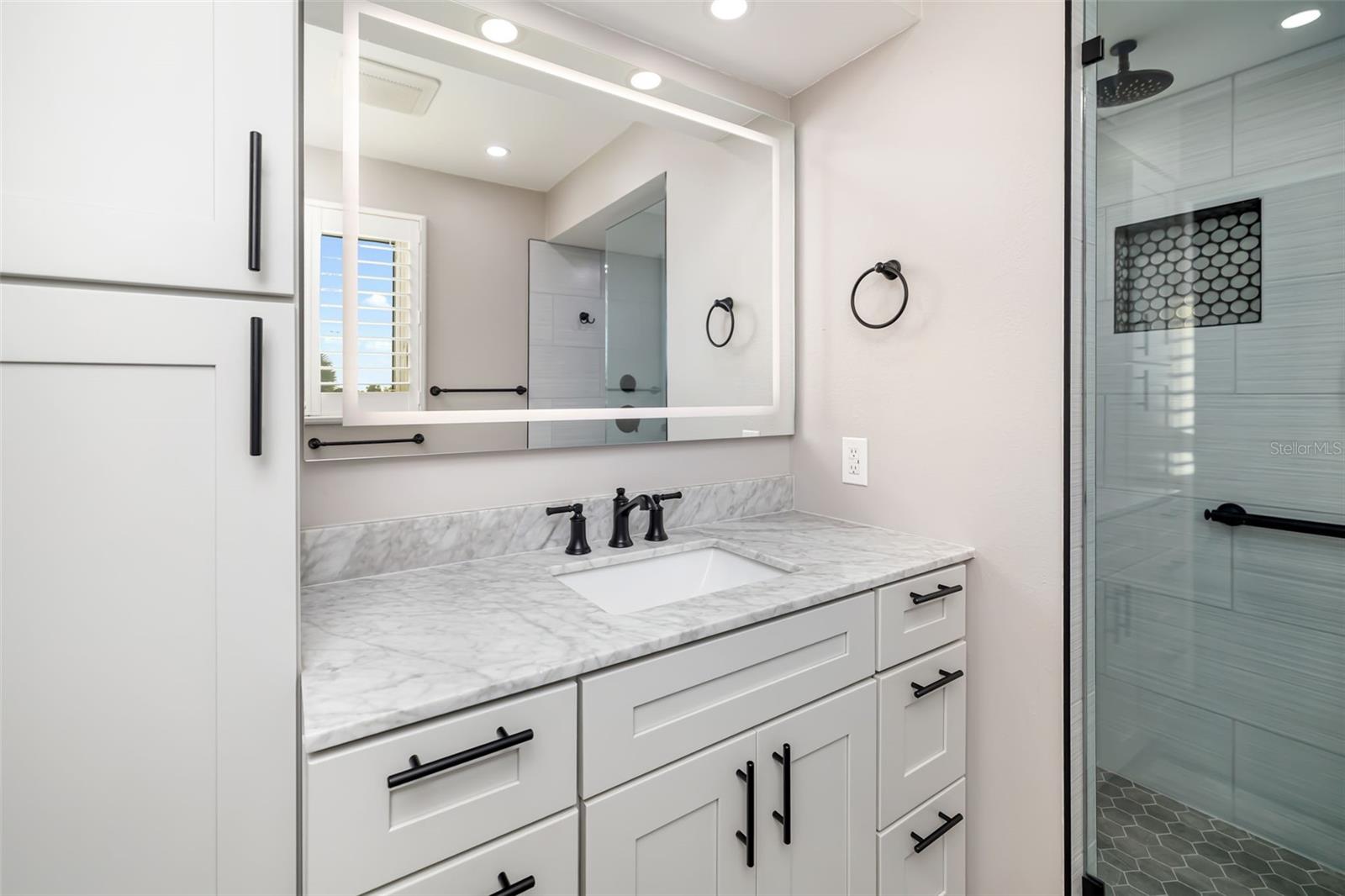 Bradenton, Florida, 34210, United States, 3 Bedrooms Bedrooms, ,3 BathroomsBathrooms,Residential,Active,1993663