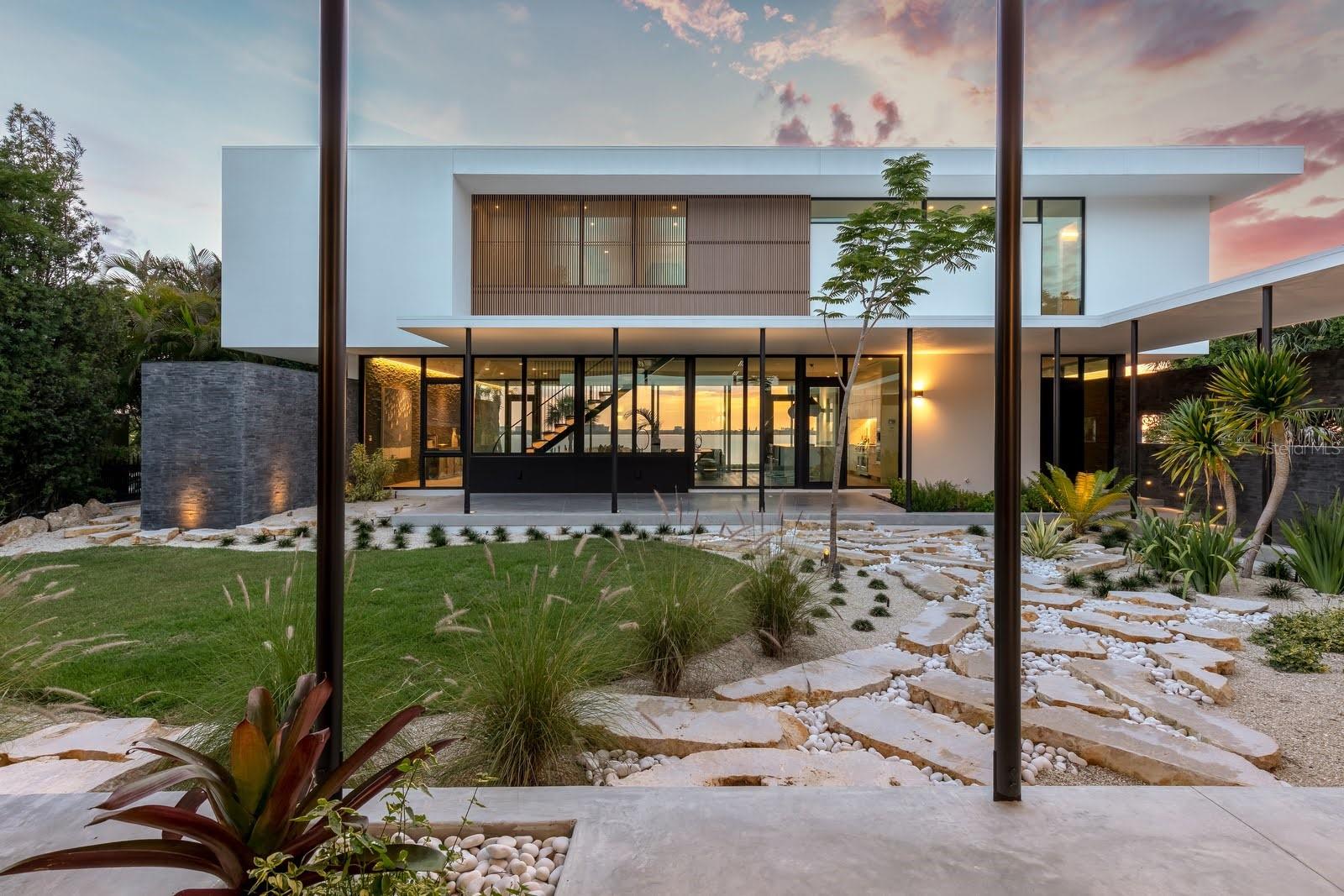 Sarasota, Florida, 34239, United States, 5 Bedrooms Bedrooms, ,5 BathroomsBathrooms,Residential,Active,2011197