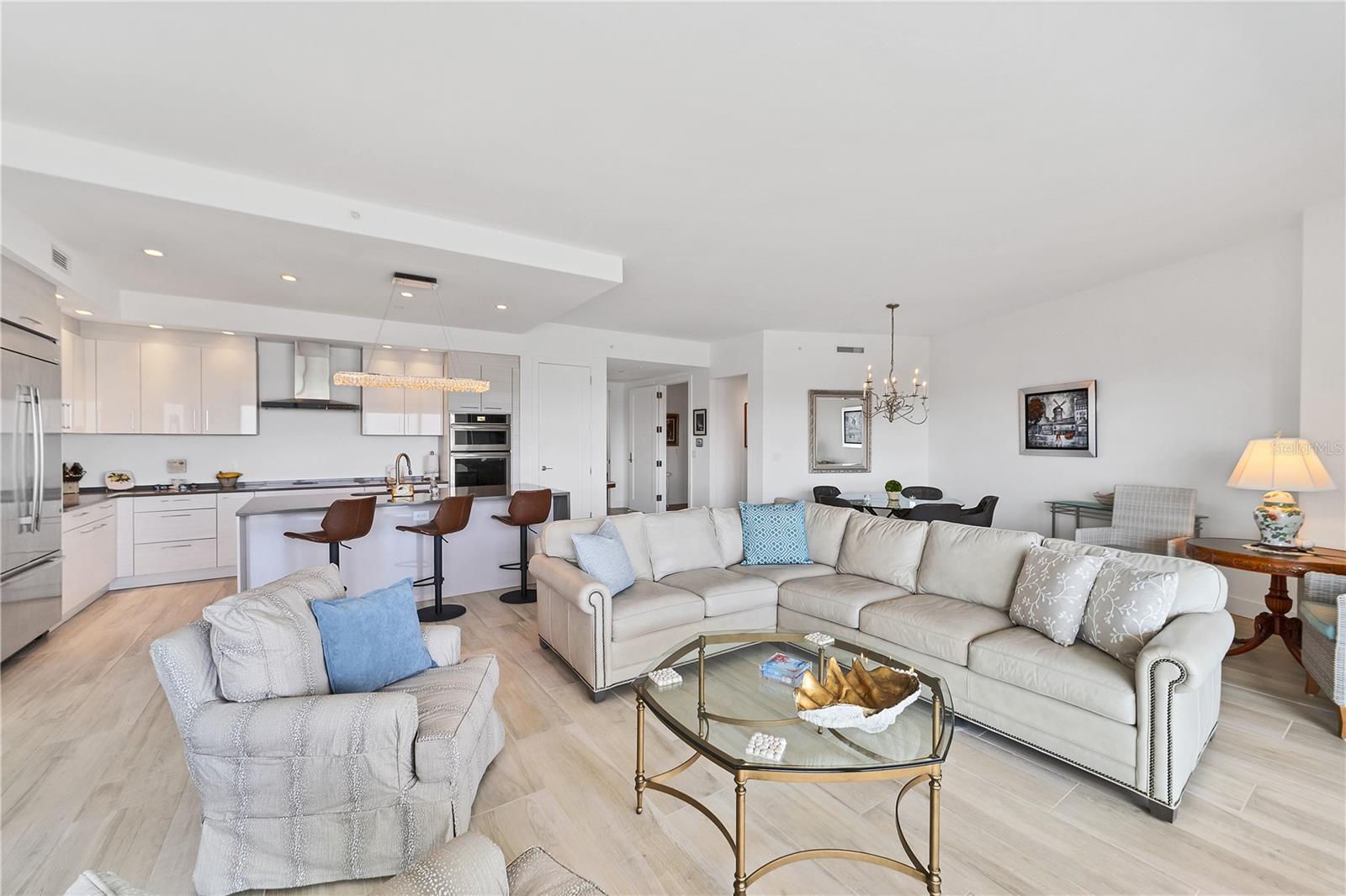 Sarasota, Florida, 34236, United States, 3 Bedrooms Bedrooms, ,3 BathroomsBathrooms,Residential,Active,2002664