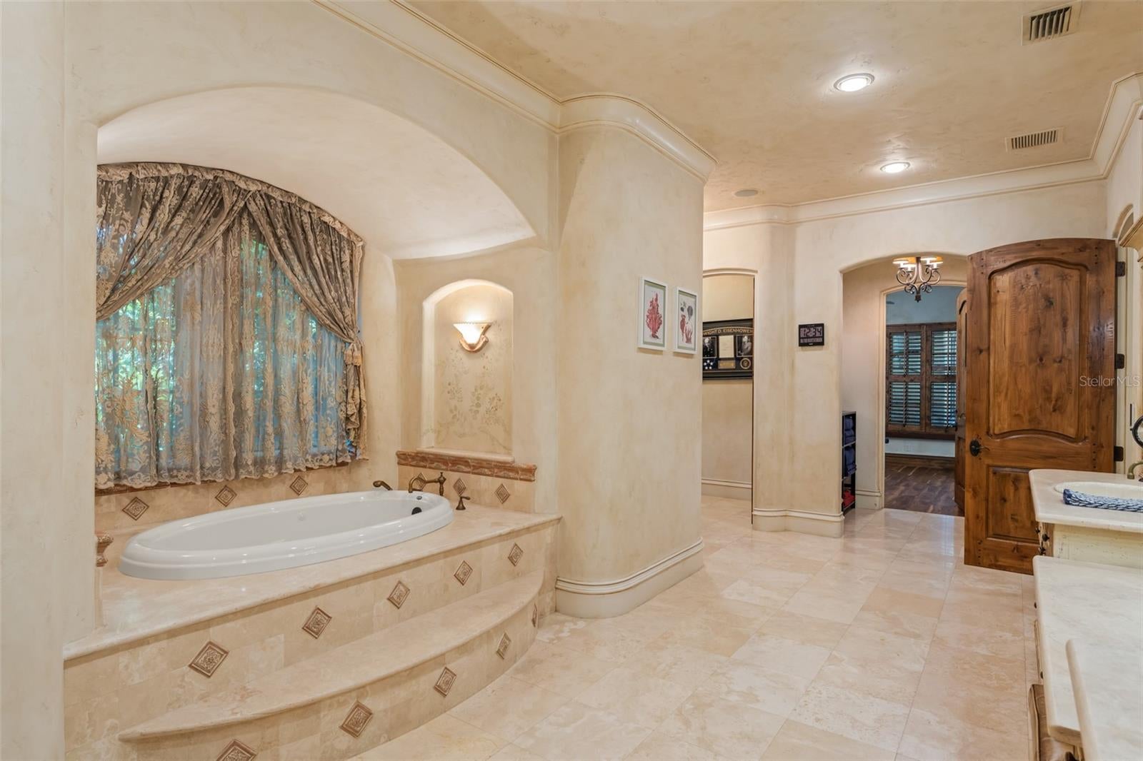 Longwood, Florida, 32779, United States, 10 Bedrooms Bedrooms, ,17 BathroomsBathrooms,Residential,Active,1914816