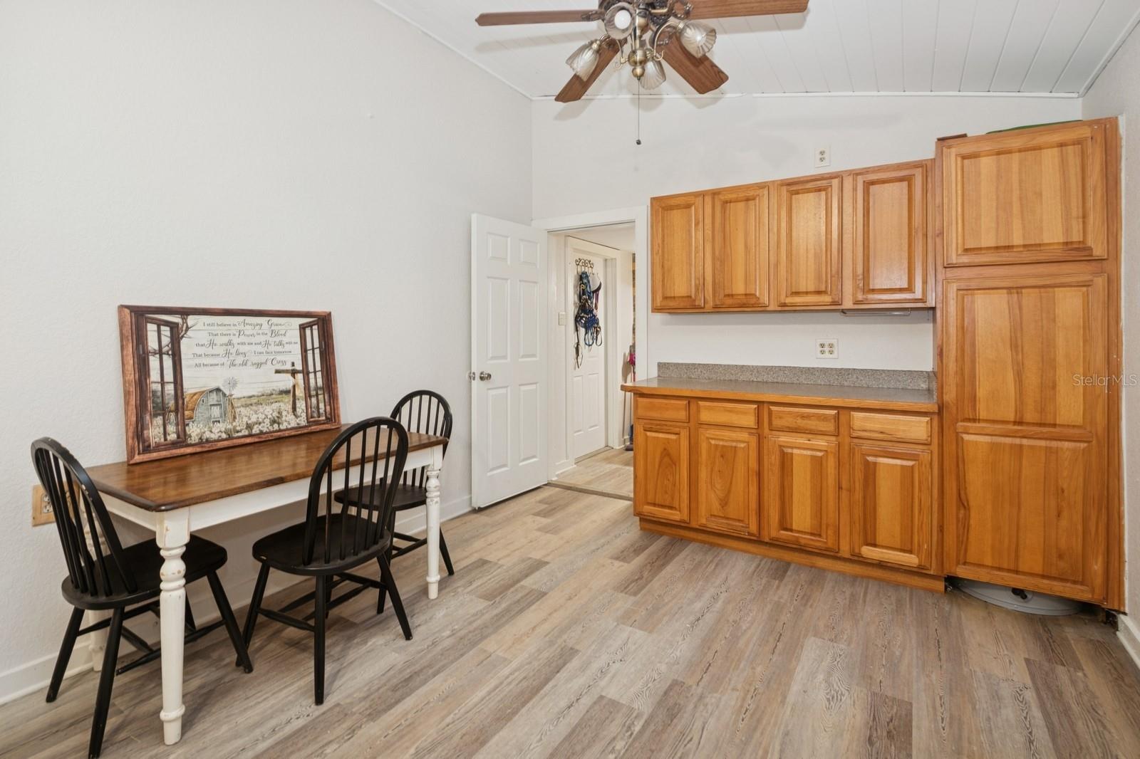 Fruitland Park, Florida, 34731, United States, 7 Bedrooms Bedrooms, ,6 BathroomsBathrooms,Residential,Active,1894791