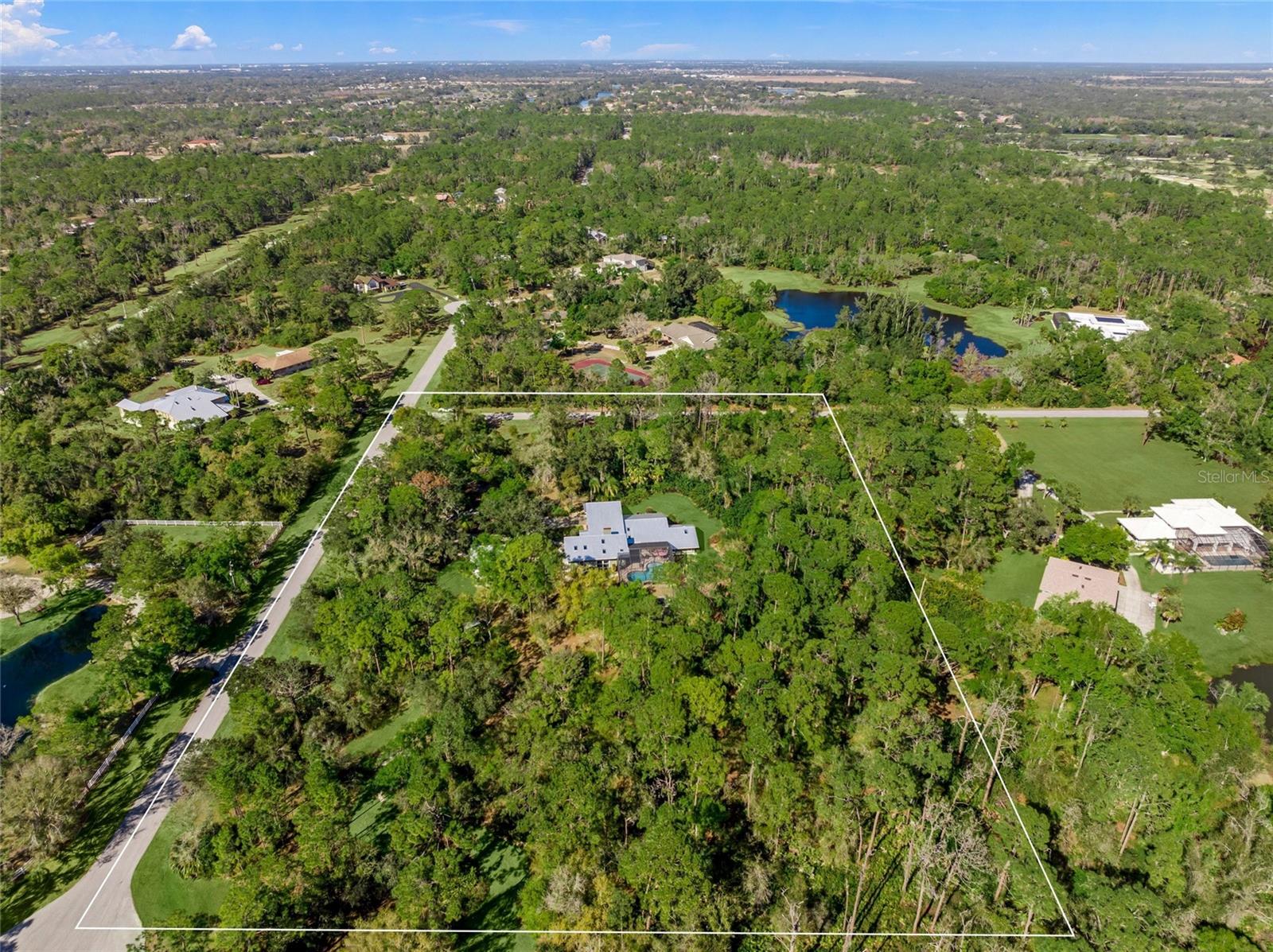 Sarasota, Florida, 34241, United States, 4 Bedrooms Bedrooms, ,5 BathroomsBathrooms,Residential,Active,2017104