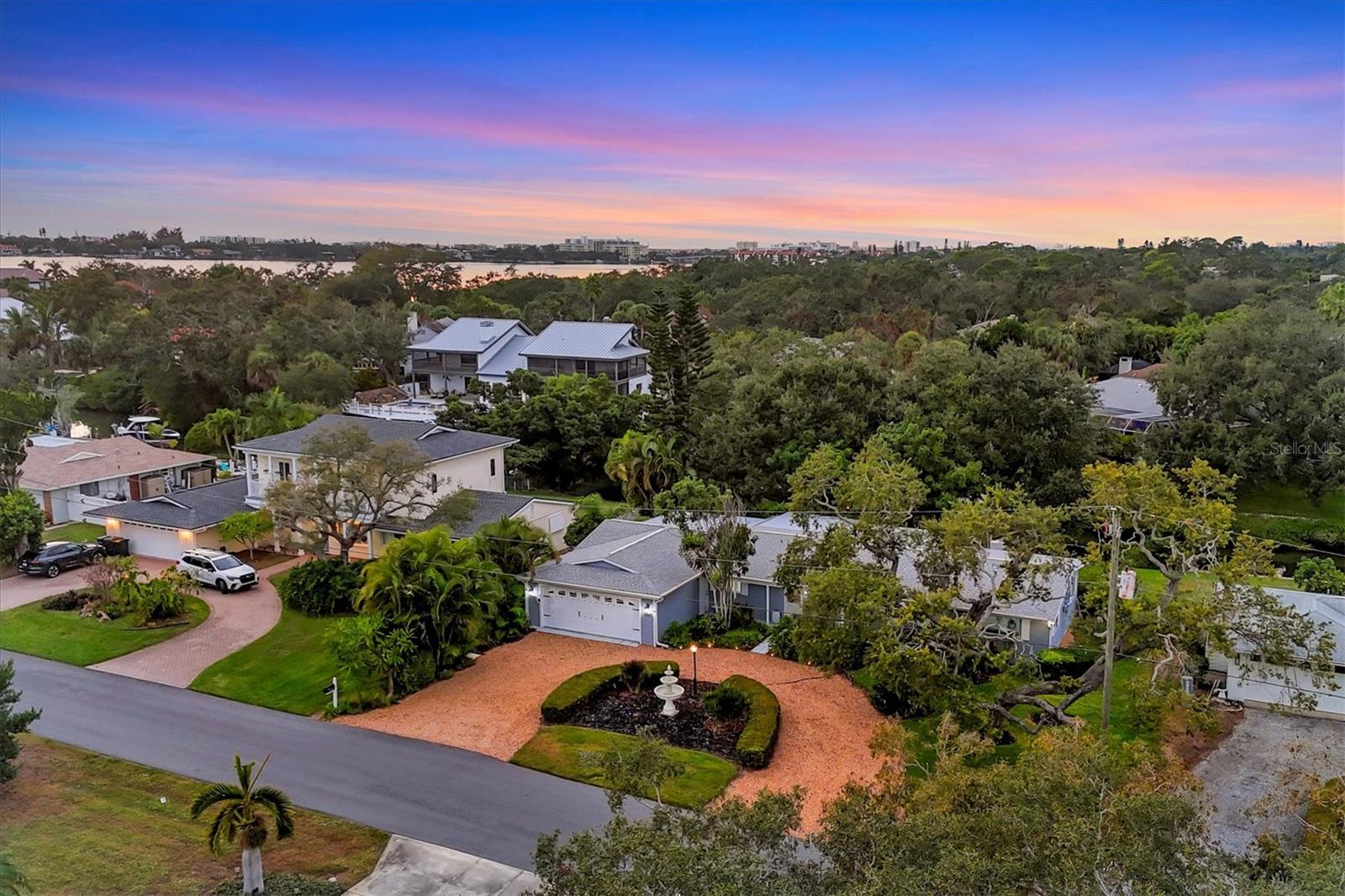 Sarasota, Florida, 34231, United States, 3 Bedrooms Bedrooms, ,2 BathroomsBathrooms,Residential,Active,2010584