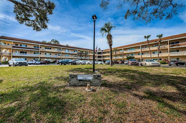 2040 WORLD PARKWAY BLVD APT 28, CLEARWATER, FL 33763 - Image 1