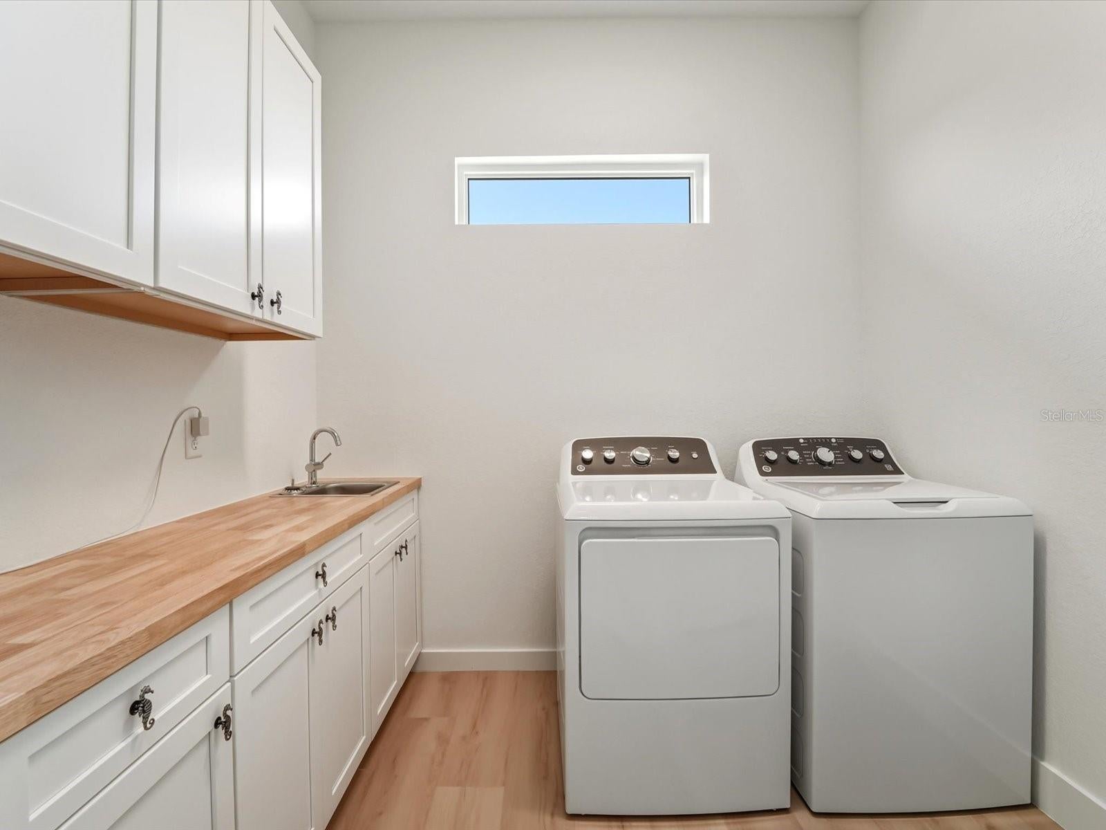 Englewood, Florida, 34223, United States, 4 Bedrooms Bedrooms, ,4 BathroomsBathrooms,Residential,Active,2007187