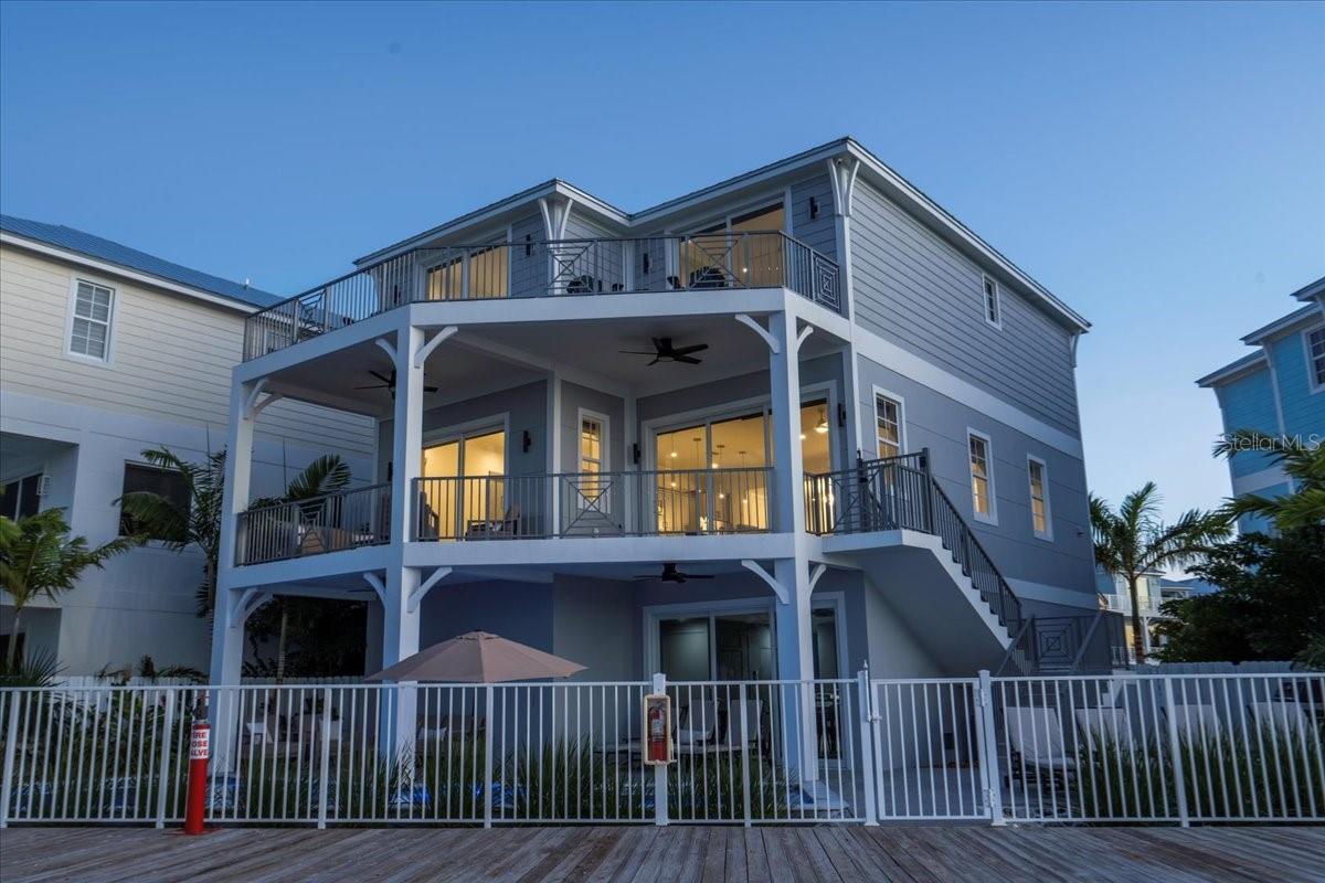 Marathon, Florida, 33050, United States, 5 Bedrooms Bedrooms, ,5 BathroomsBathrooms,Residential,Active,2011845
