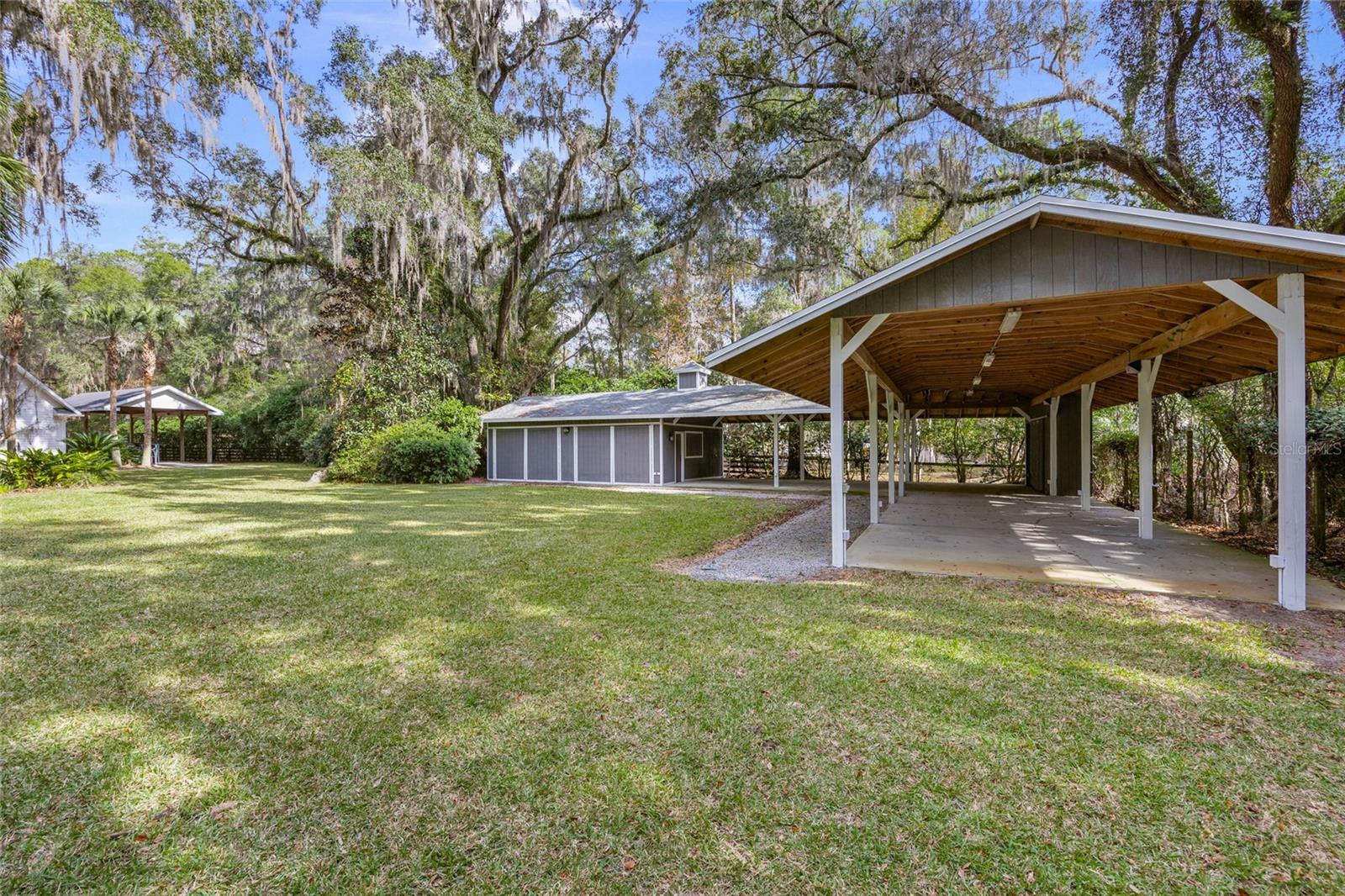 Alachua, Florida, 32615, United States, 5 Bedrooms Bedrooms, ,7 BathroomsBathrooms,Residential,Active,2009170