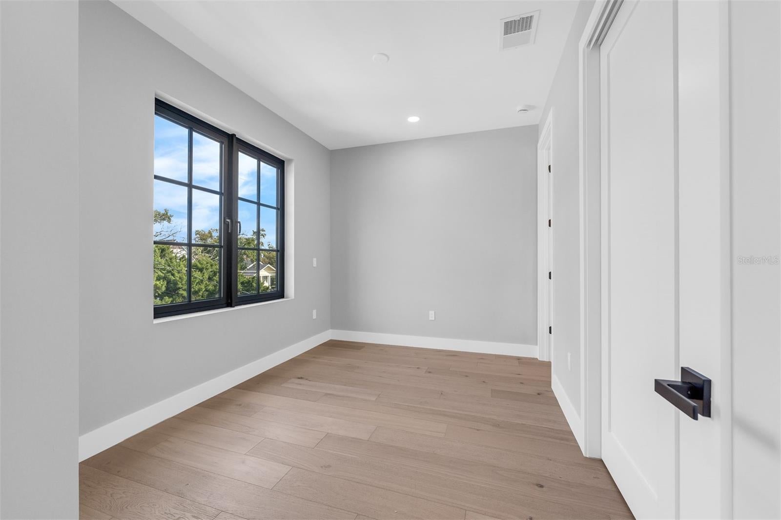 Orlando, Florida, 32804, United States, 5 Bedrooms Bedrooms, ,5 BathroomsBathrooms,Residential,Active,2019846