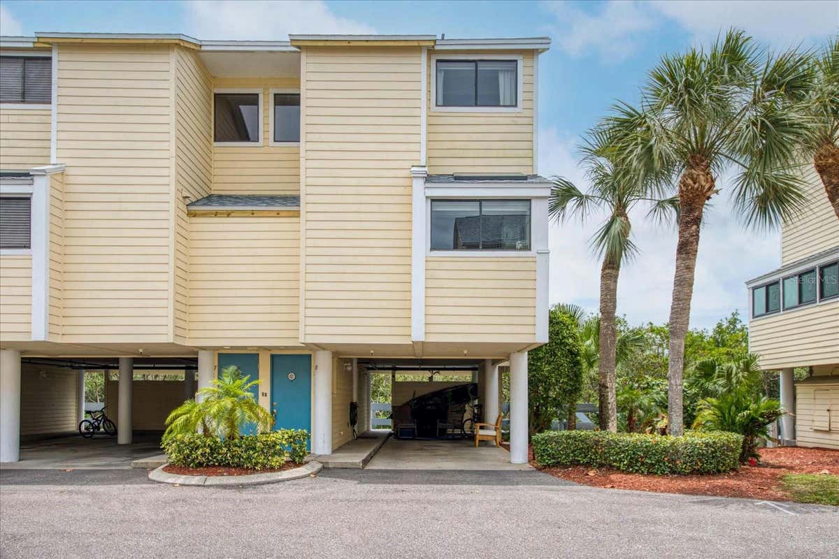 1500 SUNSET RD APT F8, TARPON SPRINGS, FL 34689, photo 1 of 32