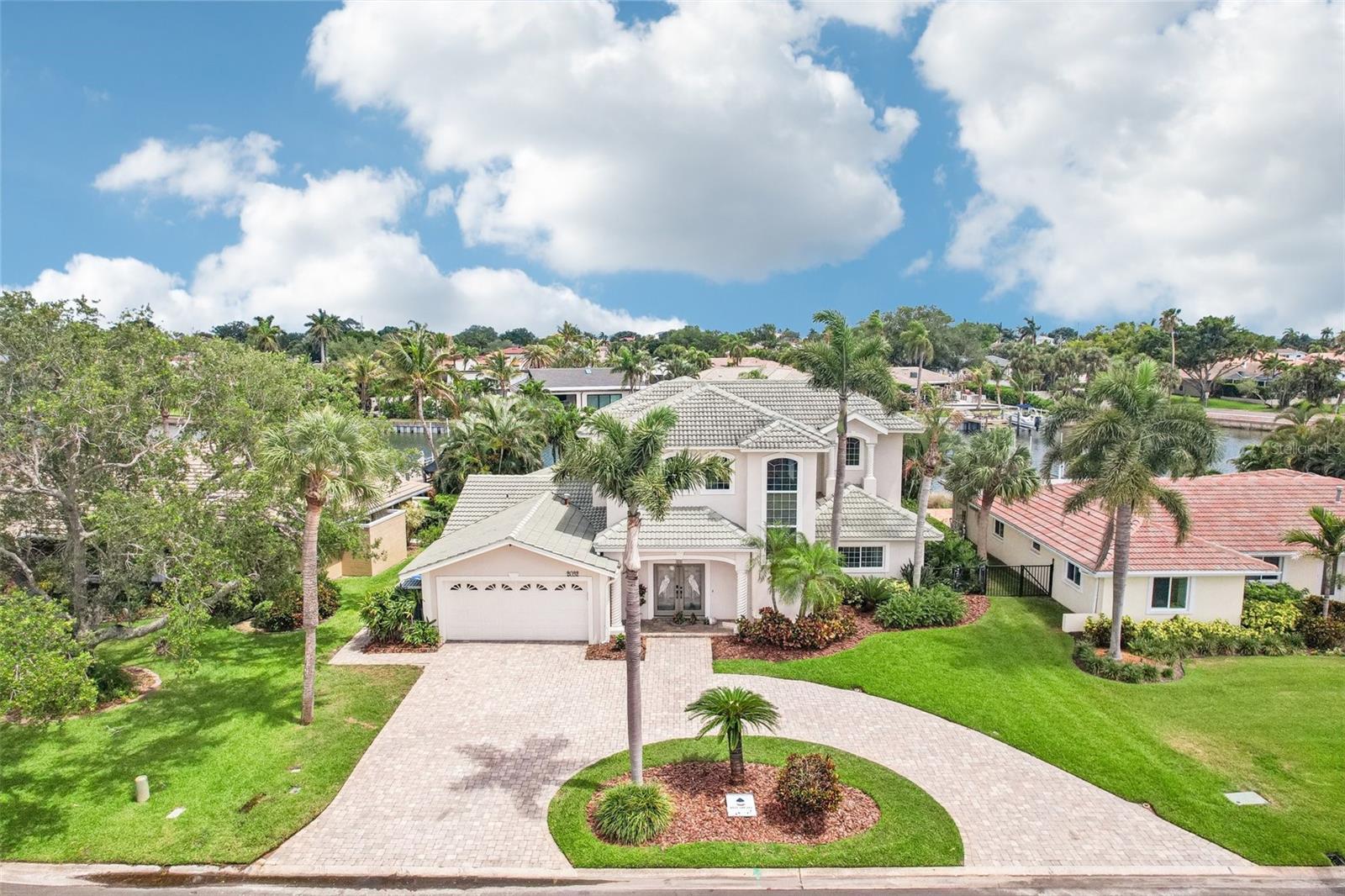 St Petersburg, Florida, 33703, United States, 5 Bedrooms Bedrooms, ,3 BathroomsBathrooms,Residential,Active,2051998