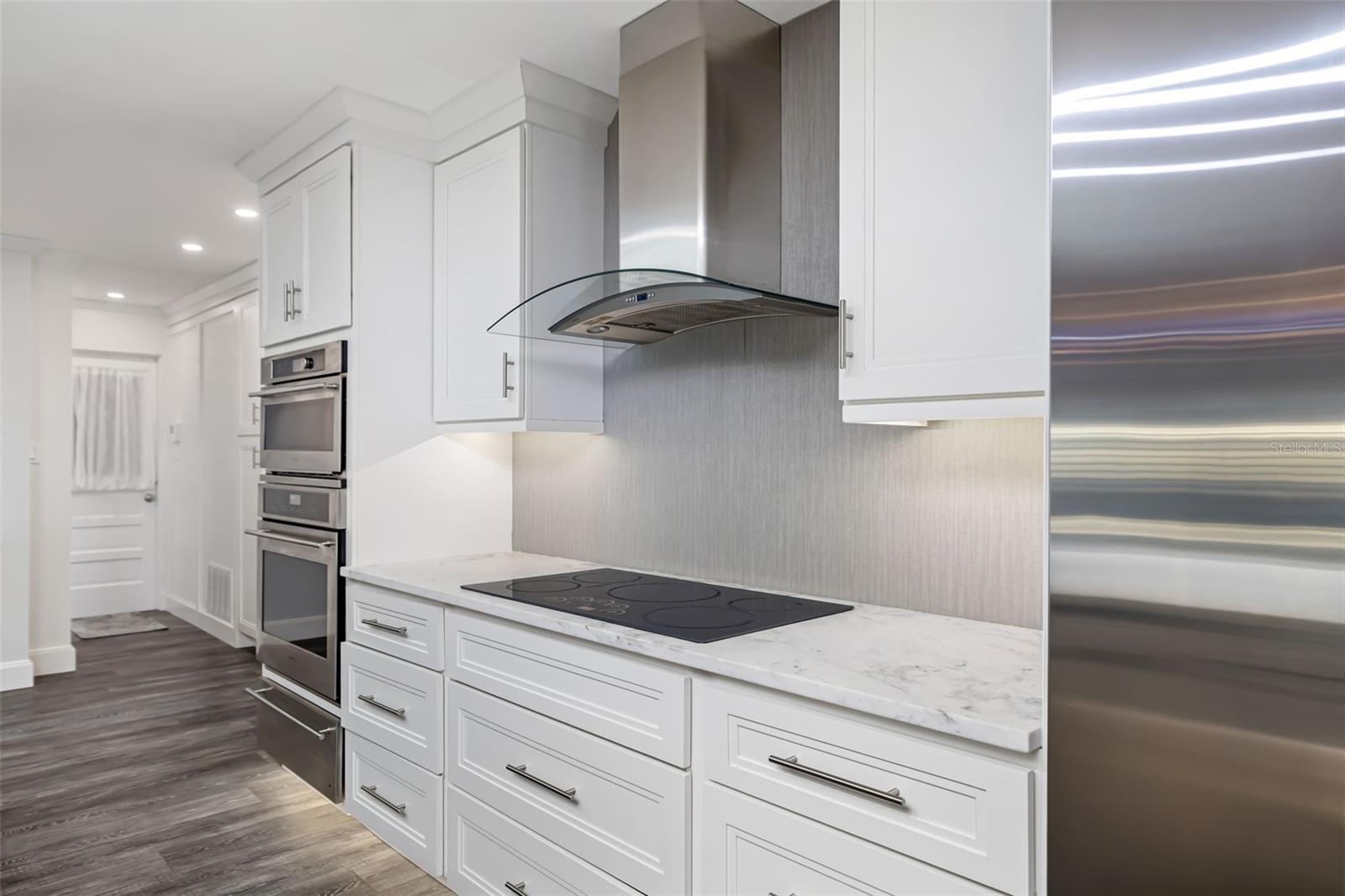 Bradenton, Florida, 34210, United States, 3 Bedrooms Bedrooms, ,3 BathroomsBathrooms,Residential,Active,1993663