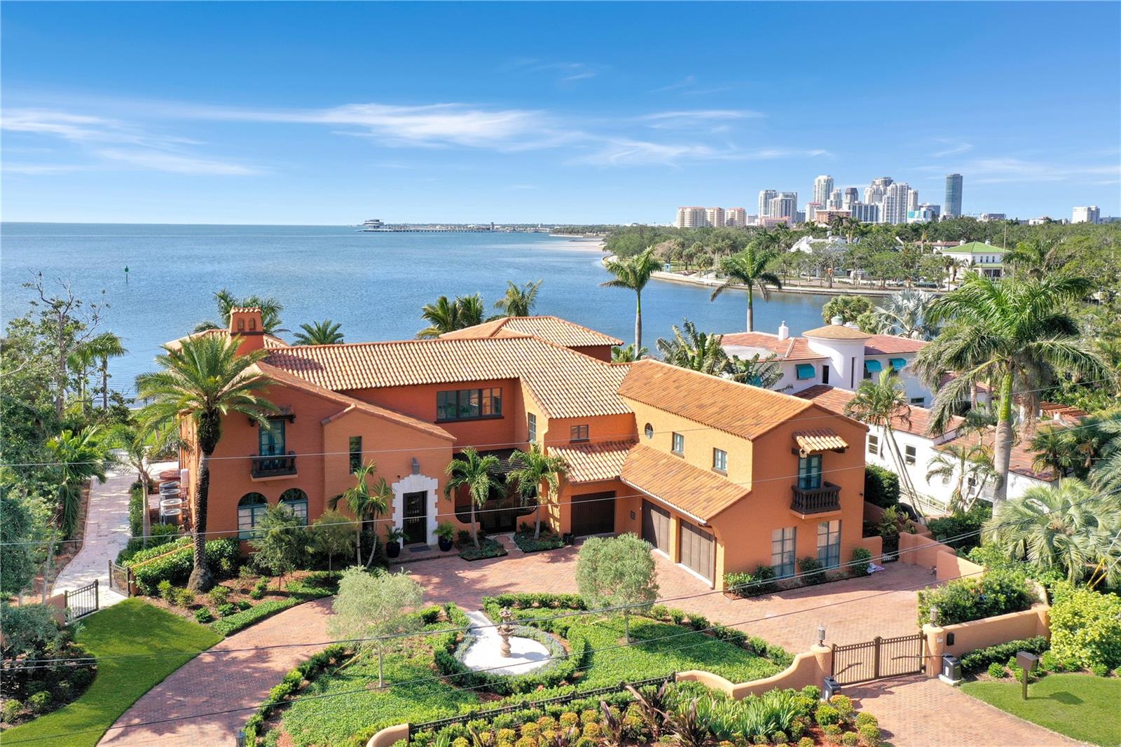 St Petersburg, Florida, 33704, United States, 6 Bedrooms Bedrooms, ,7 BathroomsBathrooms,Residential,Active,1871834
