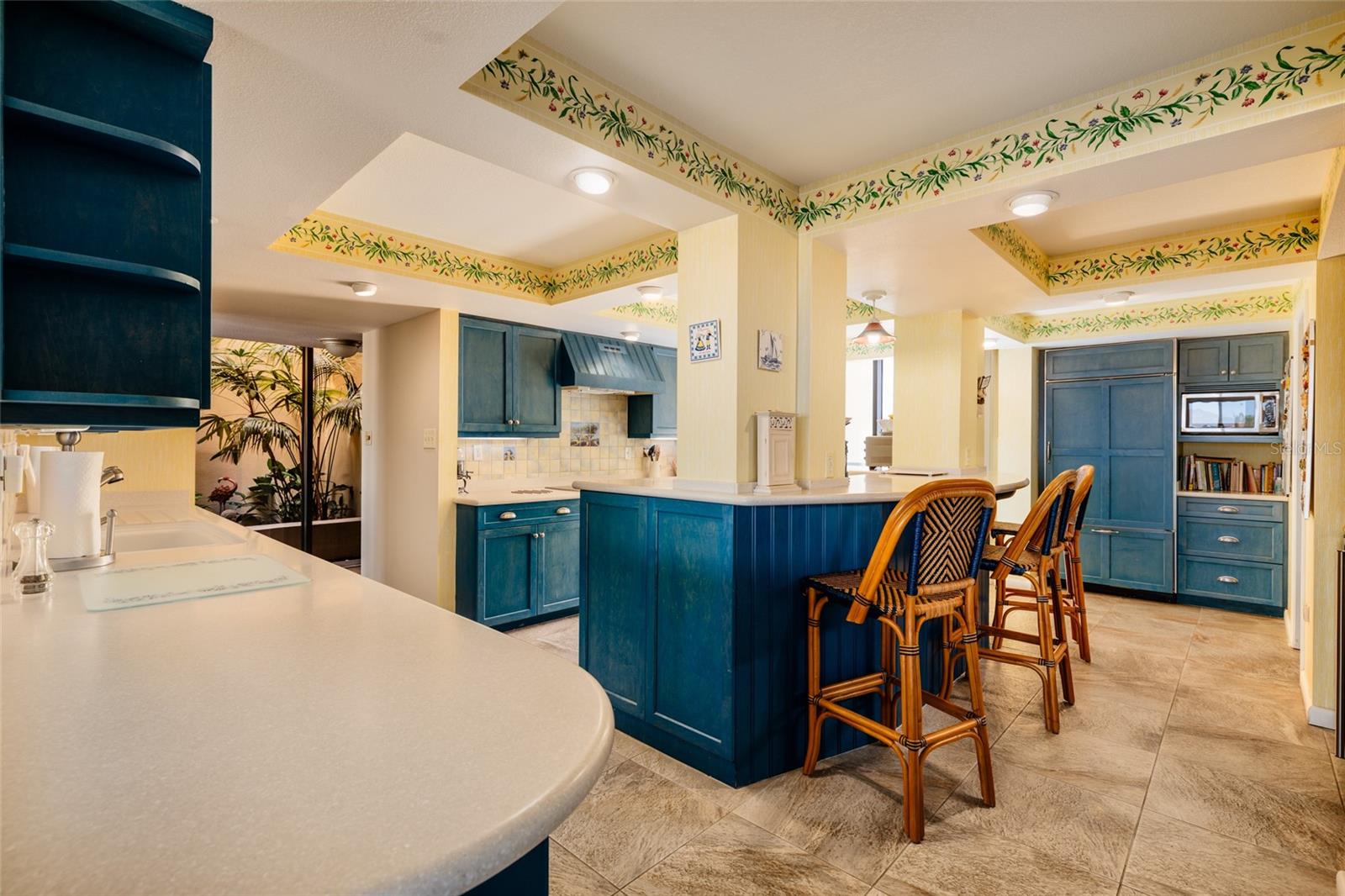 St Petersburg, Florida, 33707, United States, 4 Bedrooms Bedrooms, ,5 BathroomsBathrooms,Residential,Active,1985578