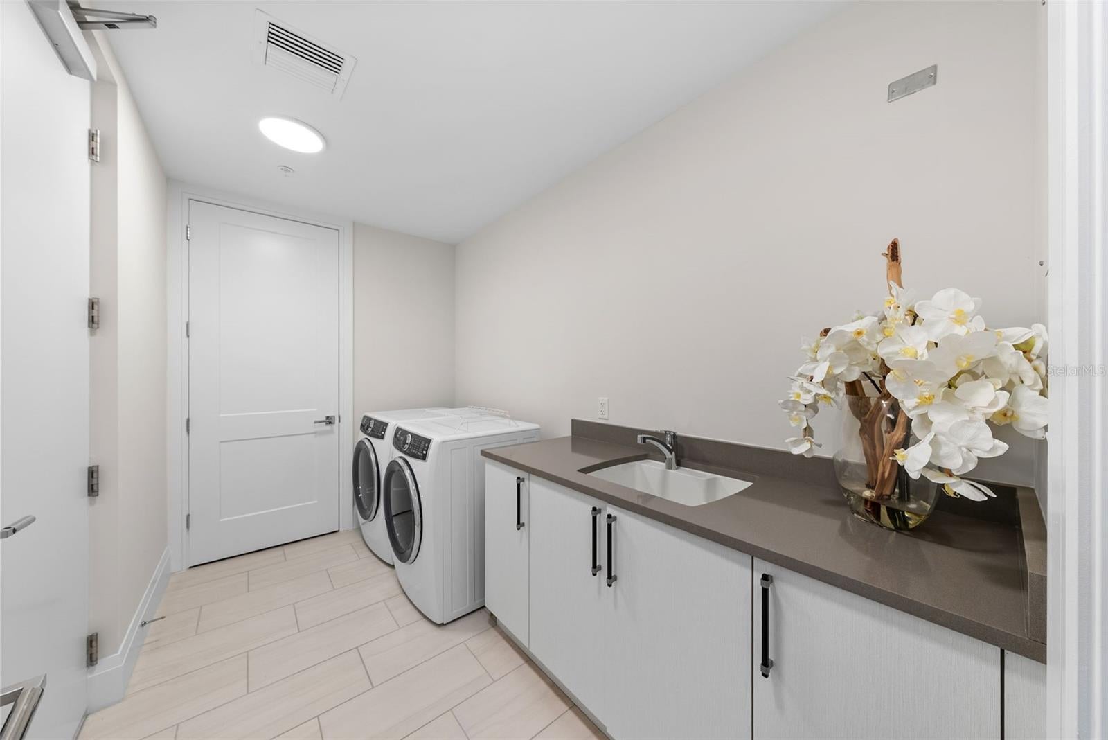 Tampa, Florida, 33629, United States, ,4 BathroomsBathrooms,Residential,Active,1900176