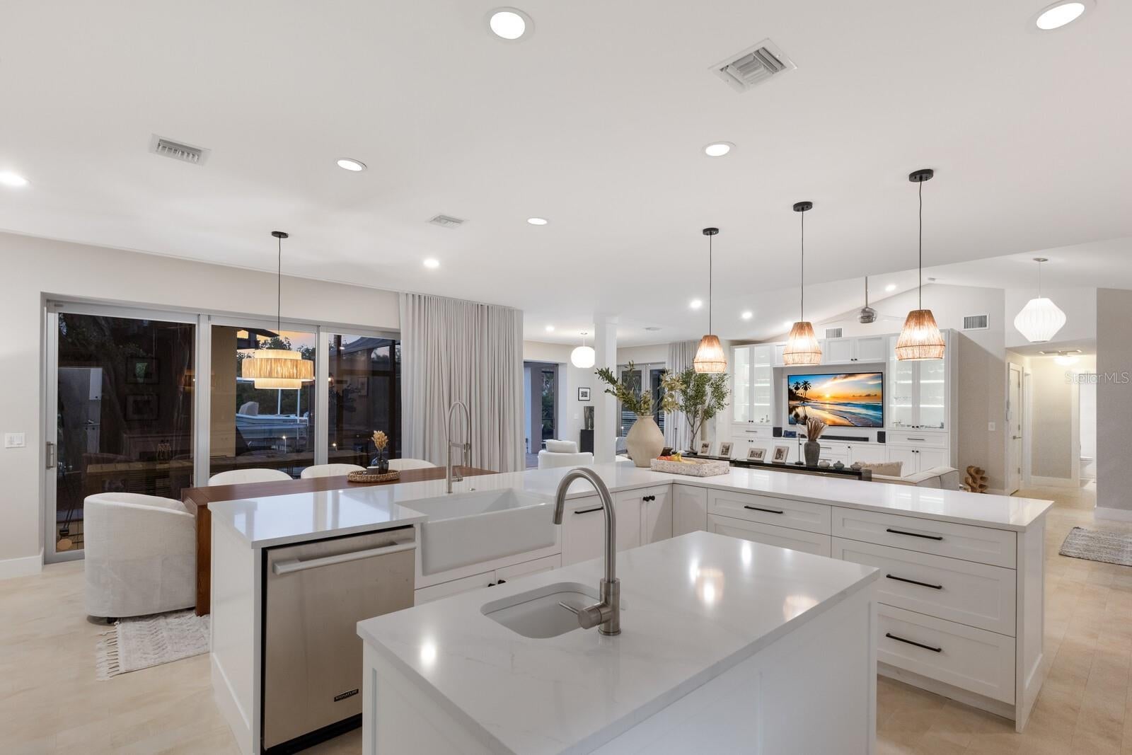 Sarasota, Florida, 34242, United States, ,4 BathroomsBathrooms,Residential,Active,1781626