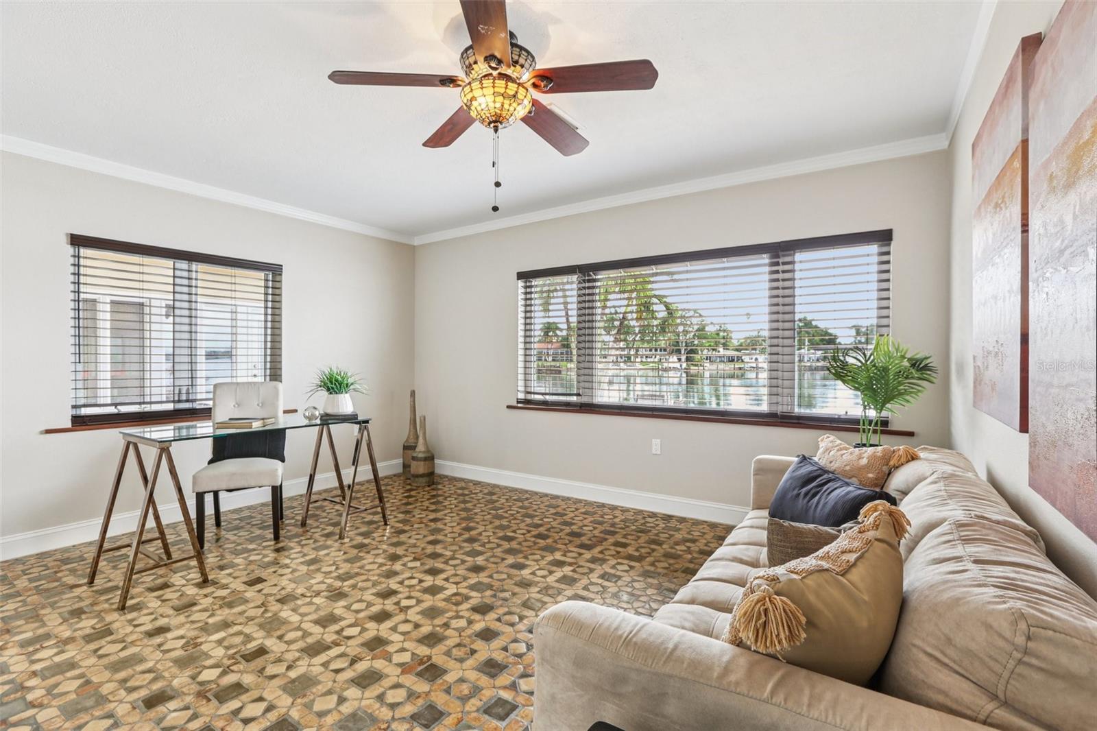 St Petersburg, Florida, 33705, United States, 4 Bedrooms Bedrooms, ,4 BathroomsBathrooms,Residential,Active,1927682