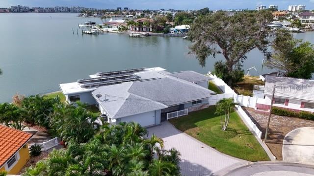 St Petersburg, Florida, 33707, United States, 4 Bedrooms Bedrooms, ,4 BathroomsBathrooms,Residential,Active,1987212