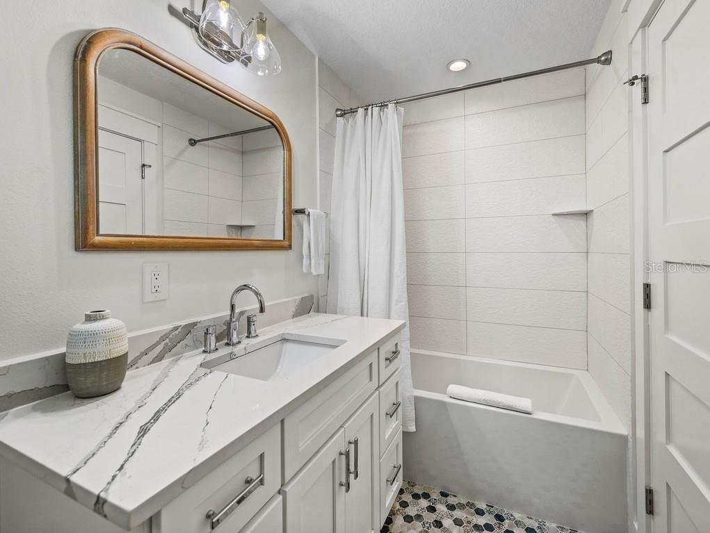 Sarasota, Florida, 34236, United States, 8 Bedrooms Bedrooms, ,10 BathroomsBathrooms,Residential,Active,2044131