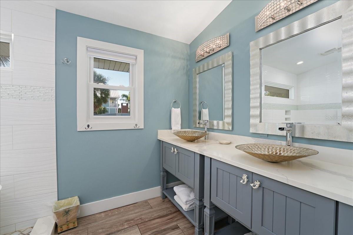 Anna Maria, Florida, 34216, United States, 3 Bedrooms Bedrooms, ,3 BathroomsBathrooms,Residential,Active,1970949