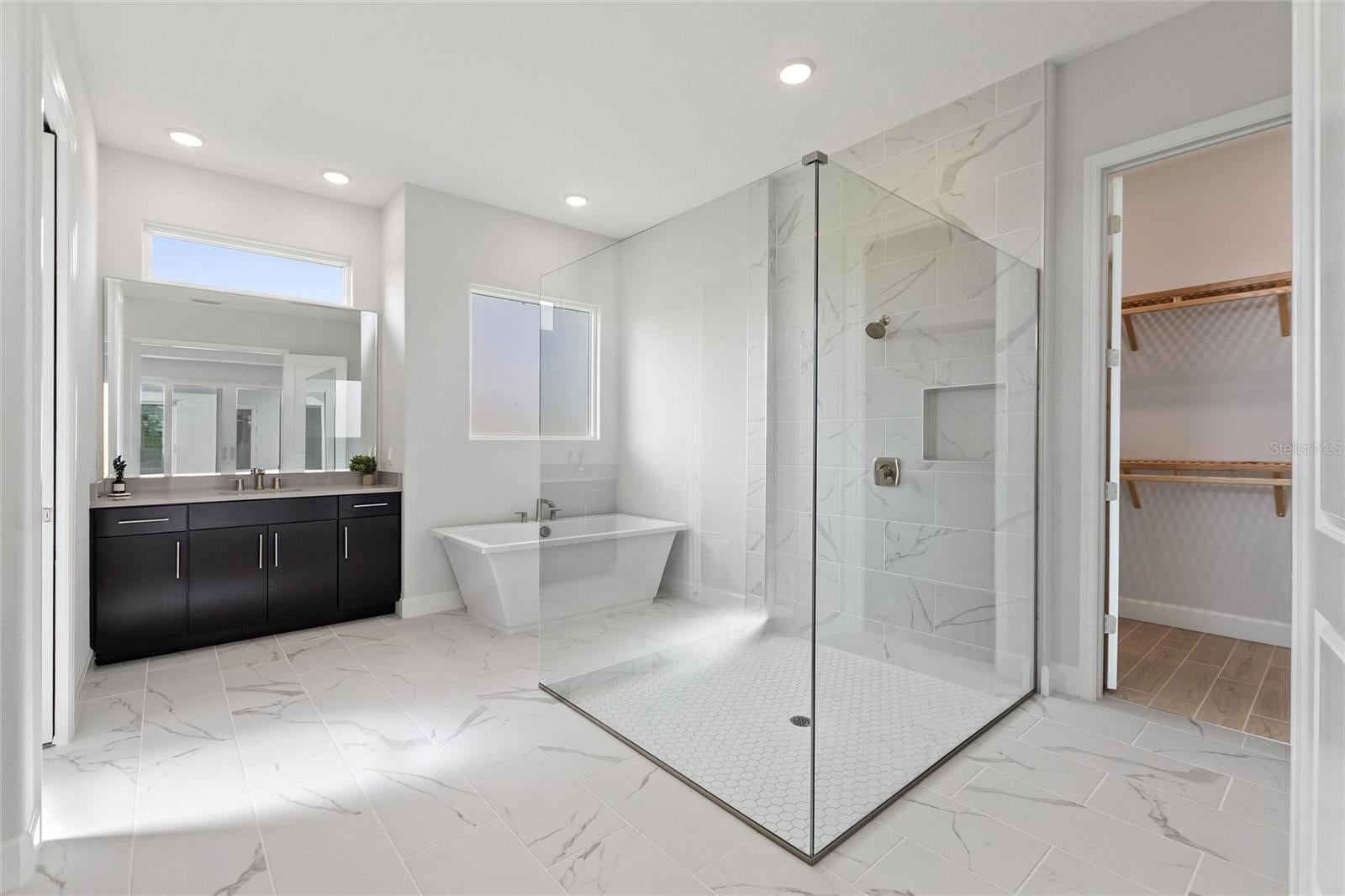 Davenport, Florida, 33837, United States, 4 Bedrooms Bedrooms, ,4 BathroomsBathrooms,Residential,Active,1967317