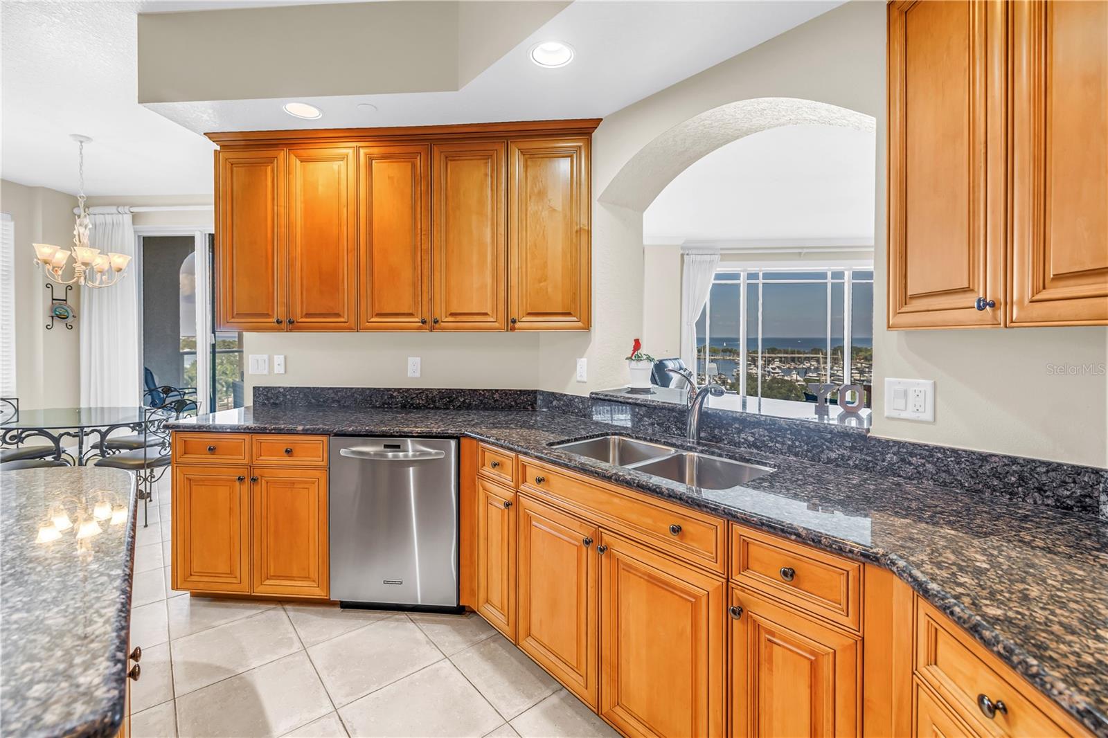 St Petersburg, Florida, 33701, United States, 3 Bedrooms Bedrooms, ,3 BathroomsBathrooms,Residential,Active,2045043