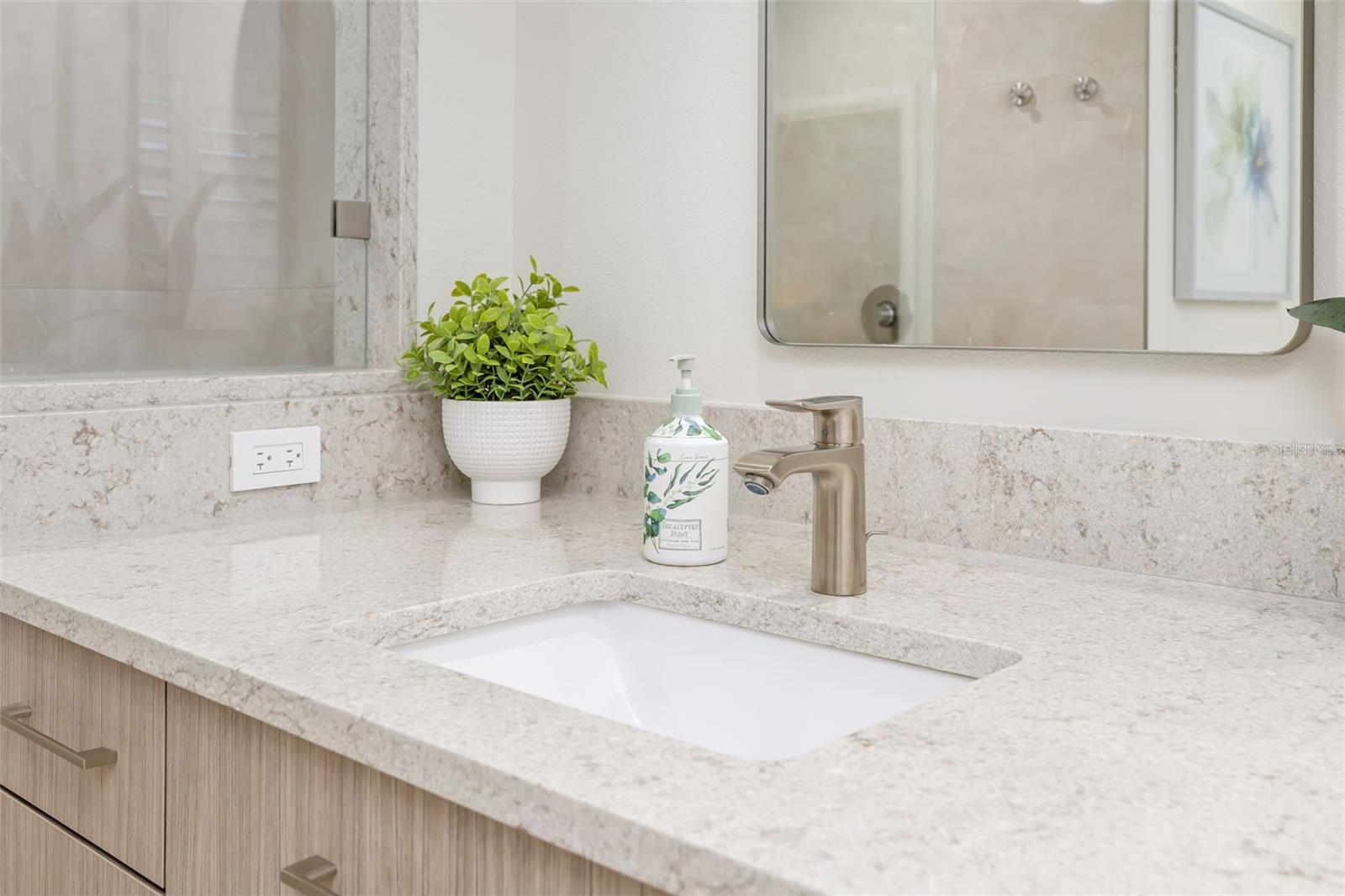 Sarasota, Florida, 34236, United States, 3 Bedrooms Bedrooms, ,4 BathroomsBathrooms,Residential,Active,2007150