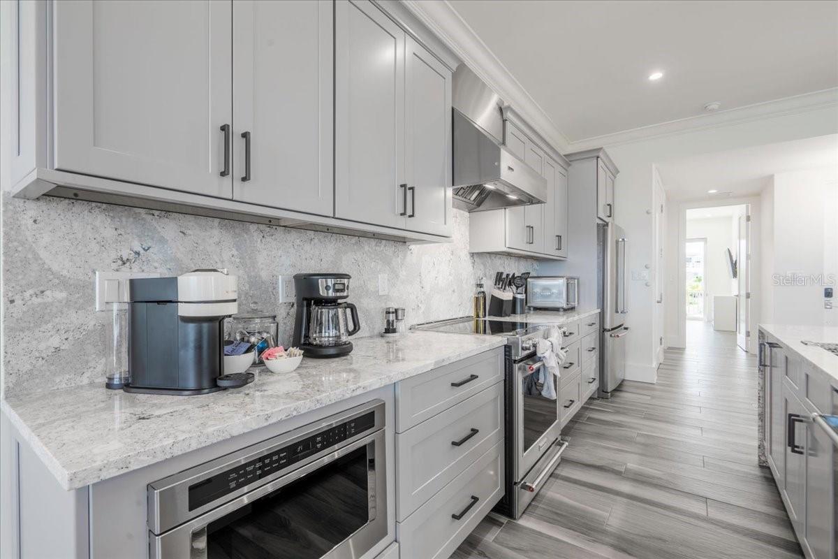 Marathon, Florida, 33050, United States, 5 Bedrooms Bedrooms, ,5 BathroomsBathrooms,Residential,Active,2011845