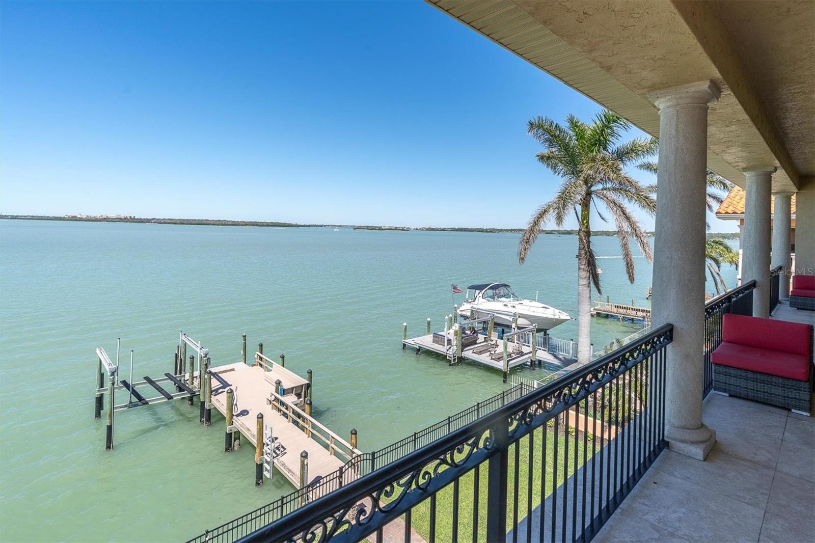Treasure Island, Florida, 33706, United States, 4 Bedrooms Bedrooms, ,4 BathroomsBathrooms,Residential,Active,1742124