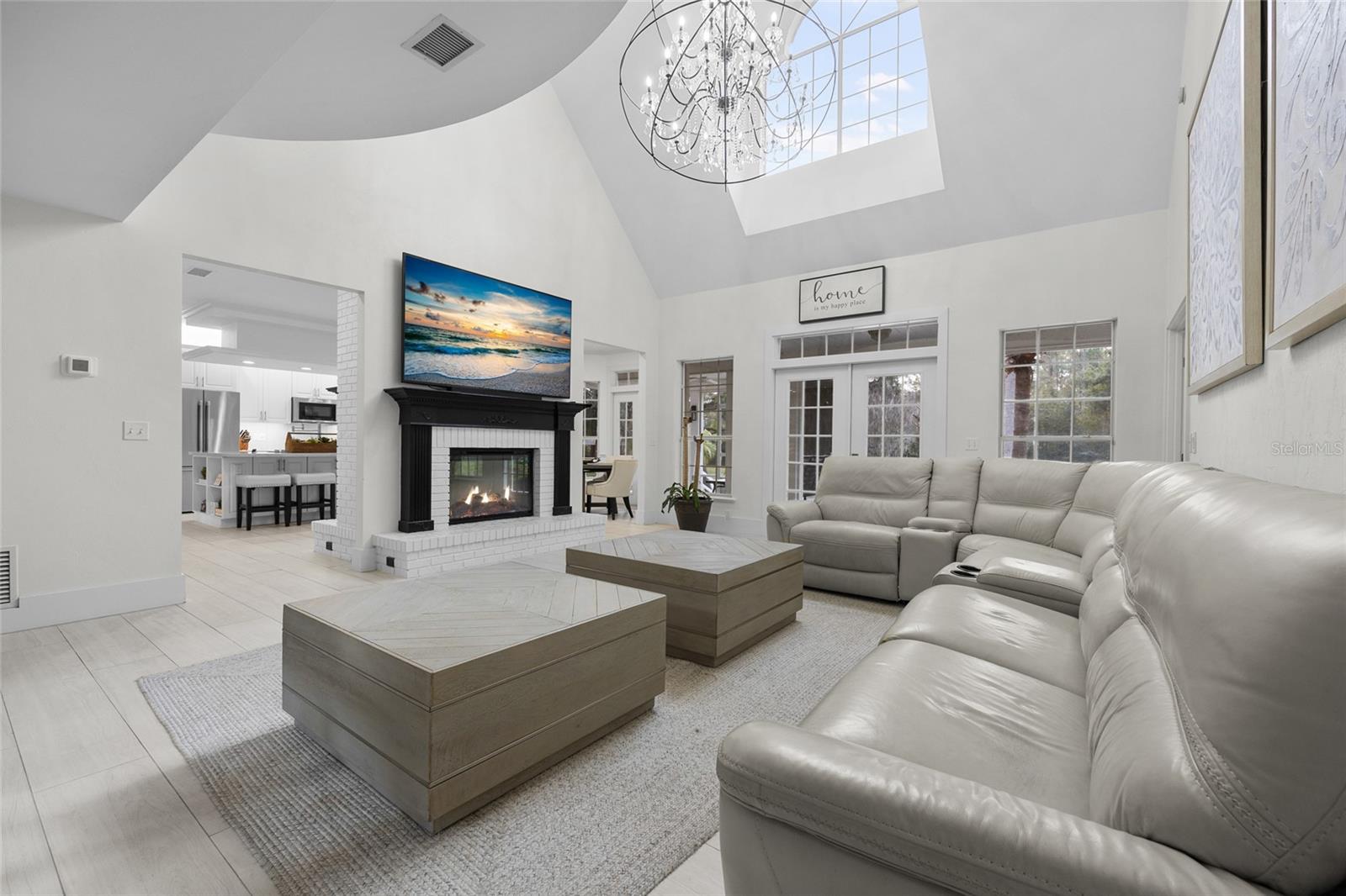 Alachua, Florida, 32615, United States, 5 Bedrooms Bedrooms, ,7 BathroomsBathrooms,Residential,Active,2009170