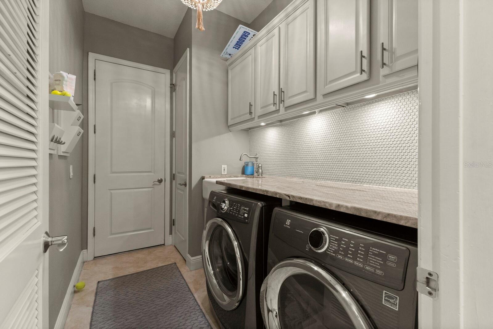 Sarasota, Florida, 34241, United States, 4 Bedrooms Bedrooms, ,3 BathroomsBathrooms,Residential,Active,1903225