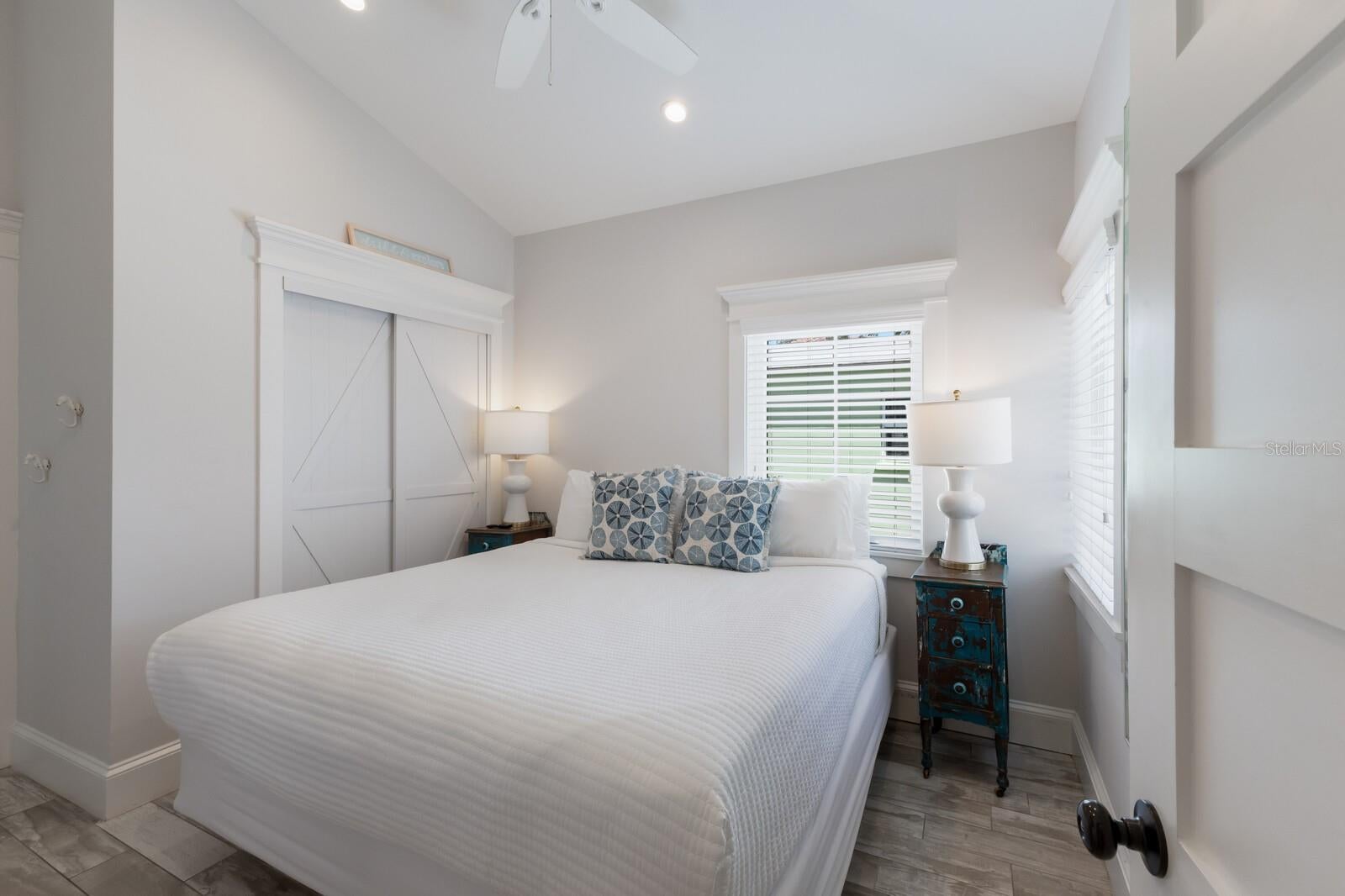 Sarasota, Florida, 34242, United States, 7 Bedrooms Bedrooms, ,6 BathroomsBathrooms,Residential,Active,1926695