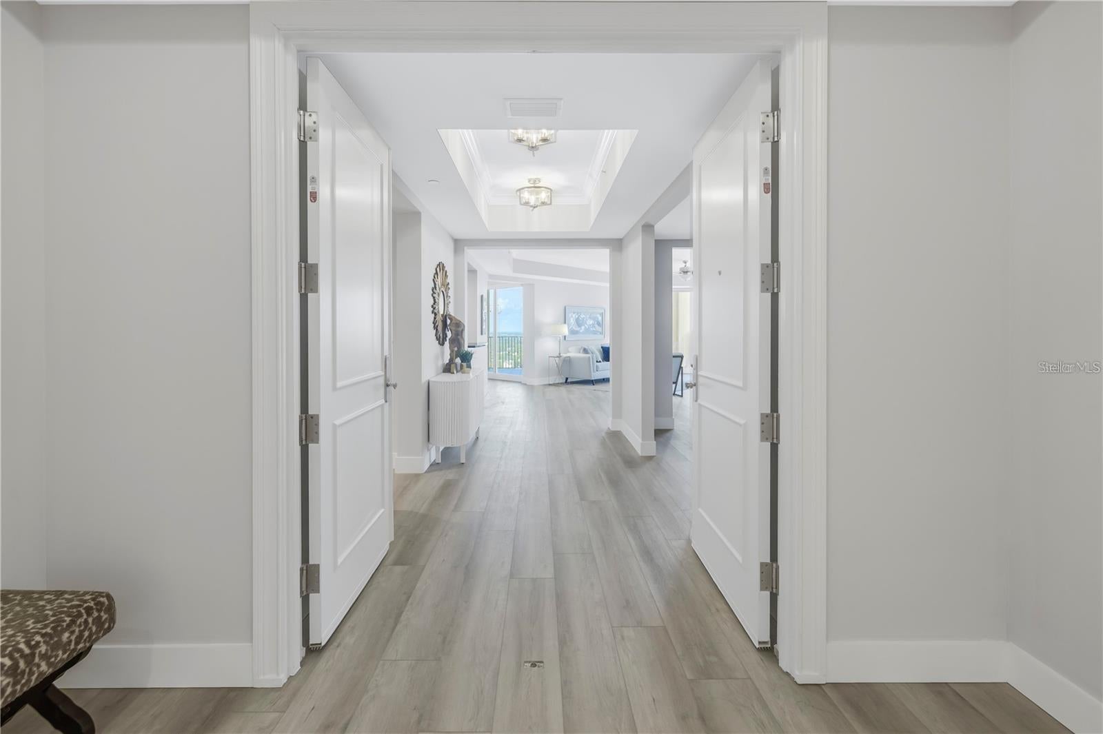 St Petersburg, Florida, 33701, United States, 2 Bedrooms Bedrooms, ,3 BathroomsBathrooms,Residential,Active,1888963