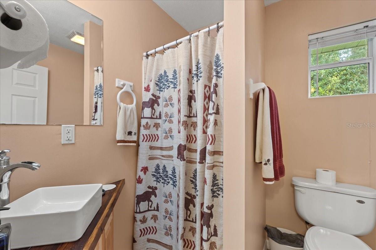 Chiefland, Florida, 32626, United States, 4 Bedrooms Bedrooms, ,5 BathroomsBathrooms,Residential,Active,1954337