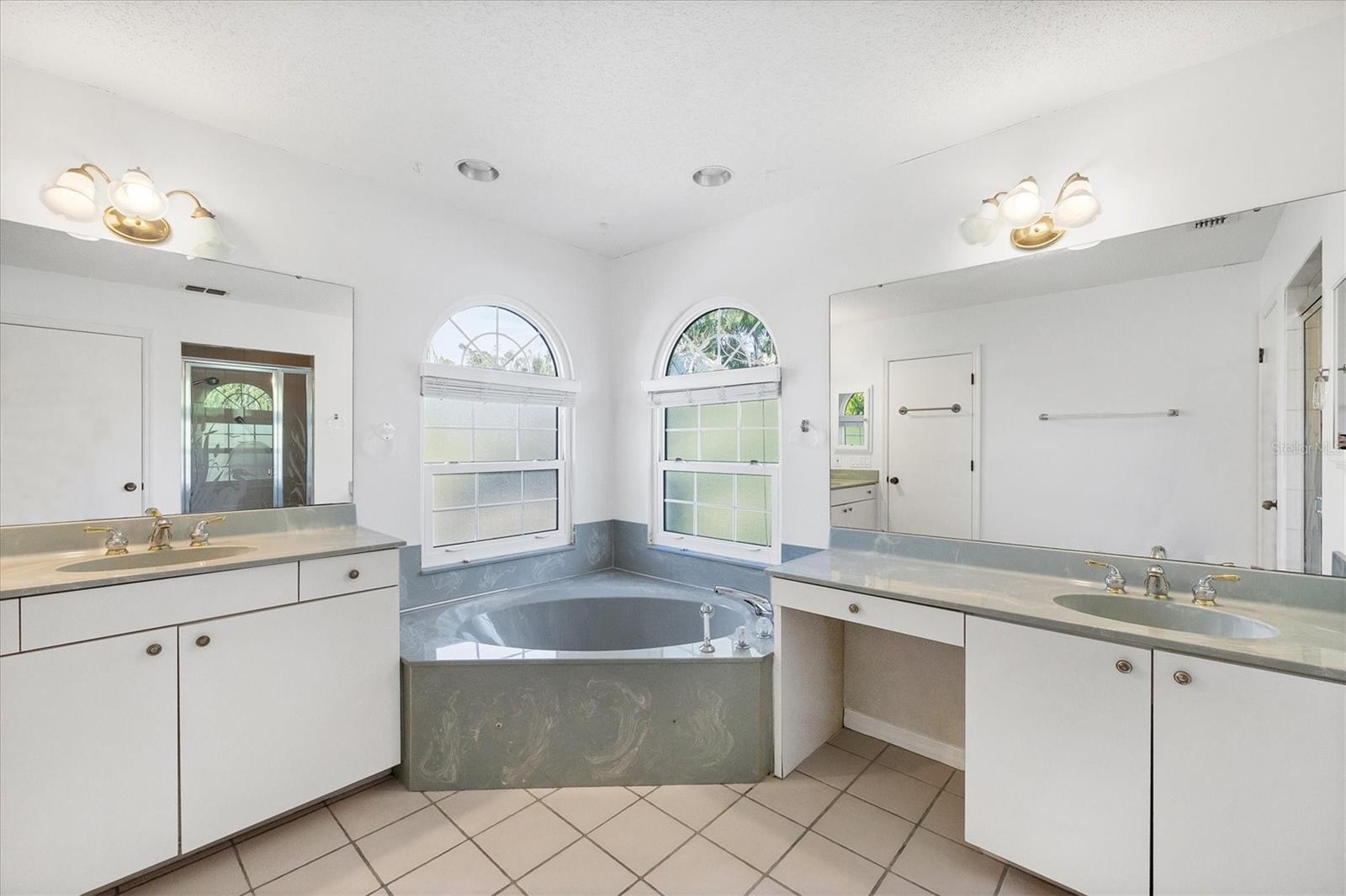 Venice, Florida, 34285, United States, 3 Bedrooms Bedrooms, ,3 BathroomsBathrooms,Residential,Active,2006992