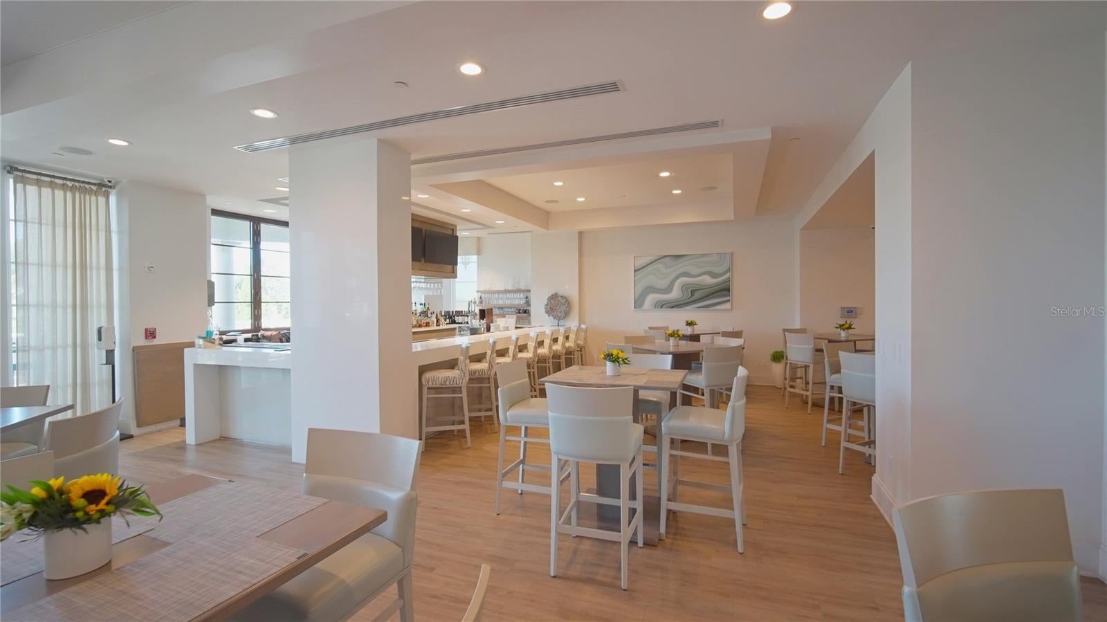 Bradenton, Florida, 34202, United States, 3 Bedrooms Bedrooms, ,4 BathroomsBathrooms,Residential,Active,1987272