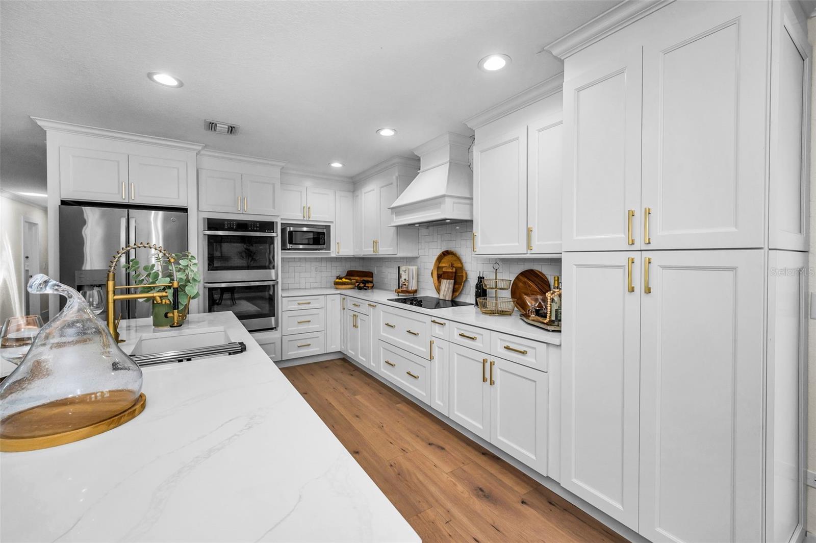 Tampa, Florida, 33609, United States, 4 Bedrooms Bedrooms, ,4 BathroomsBathrooms,Residential,Active,1880304