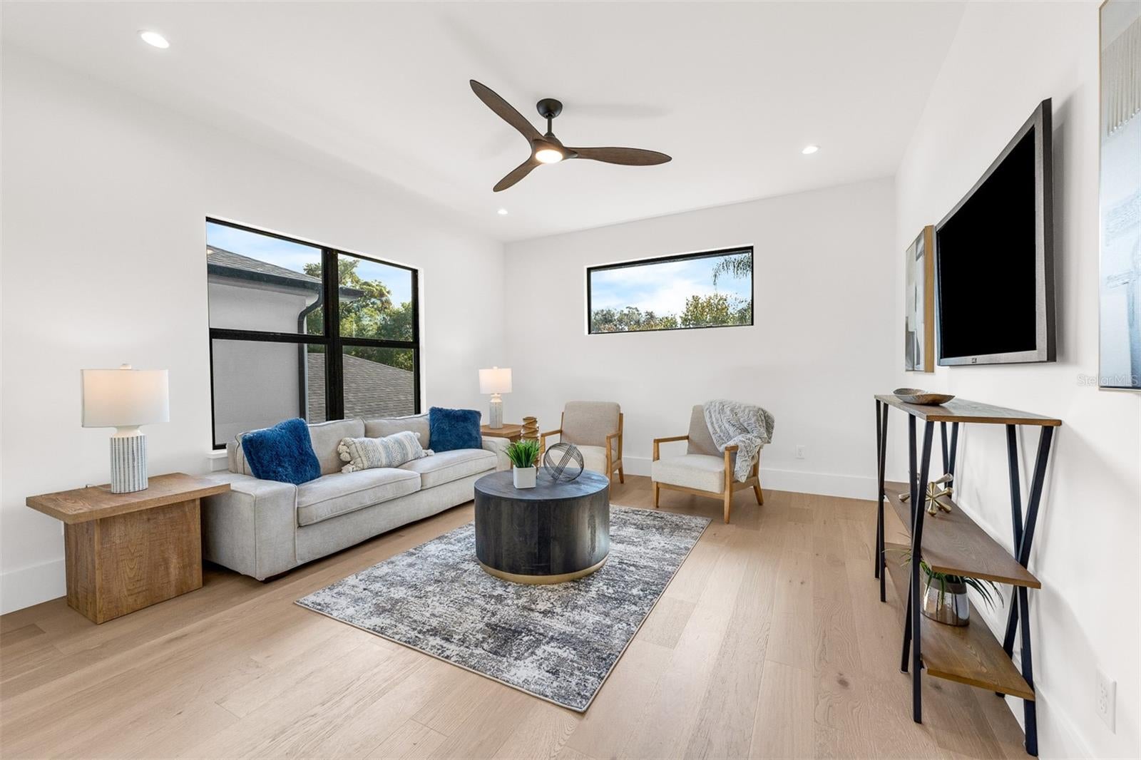 Orlando, Florida, 32804, United States, 4 Bedrooms Bedrooms, ,4 BathroomsBathrooms,Residential,Active,1992252