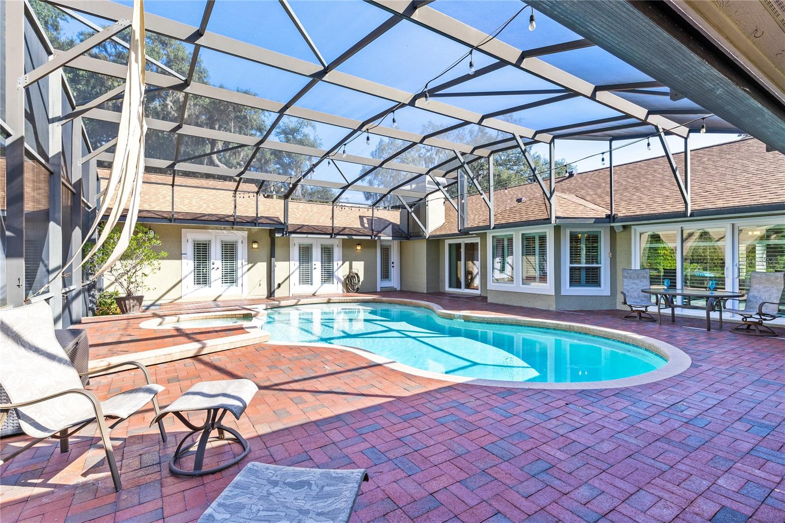 Winter Springs, Florida, 32708, United States, 7 Bedrooms Bedrooms, ,5 BathroomsBathrooms,Residential,Pending,2007299