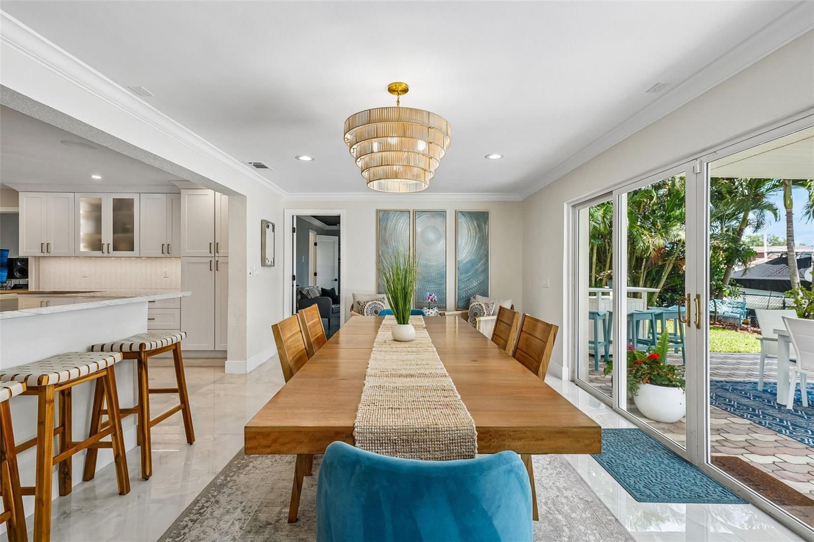 St Petersburg, Florida, 33703, United States, 5 Bedrooms Bedrooms, ,3 BathroomsBathrooms,Residential,Active,2051998