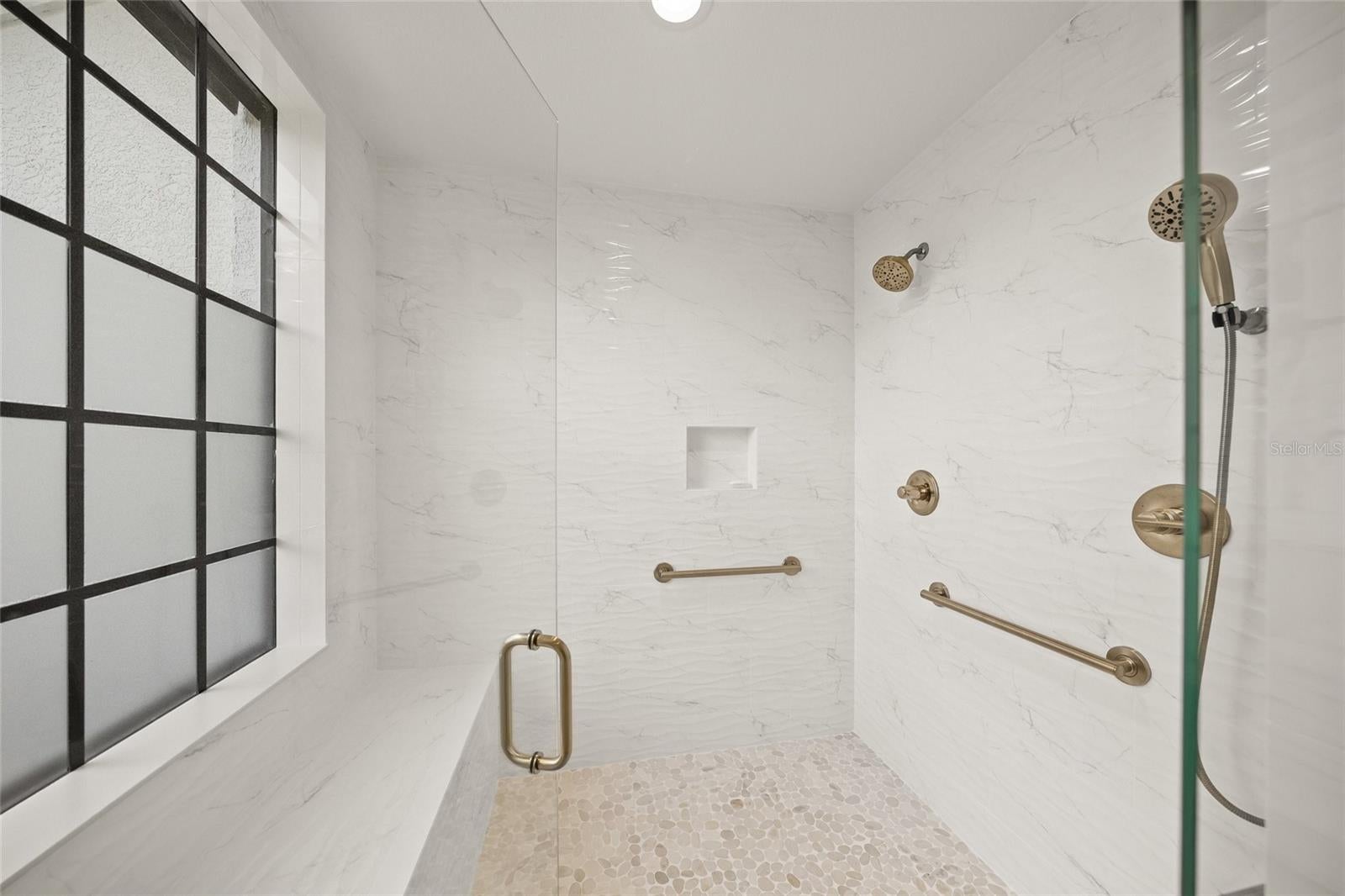 Sarasota, Florida, 34240, United States, 4 Bedrooms Bedrooms, ,5 BathroomsBathrooms,Residential,Active,1898192